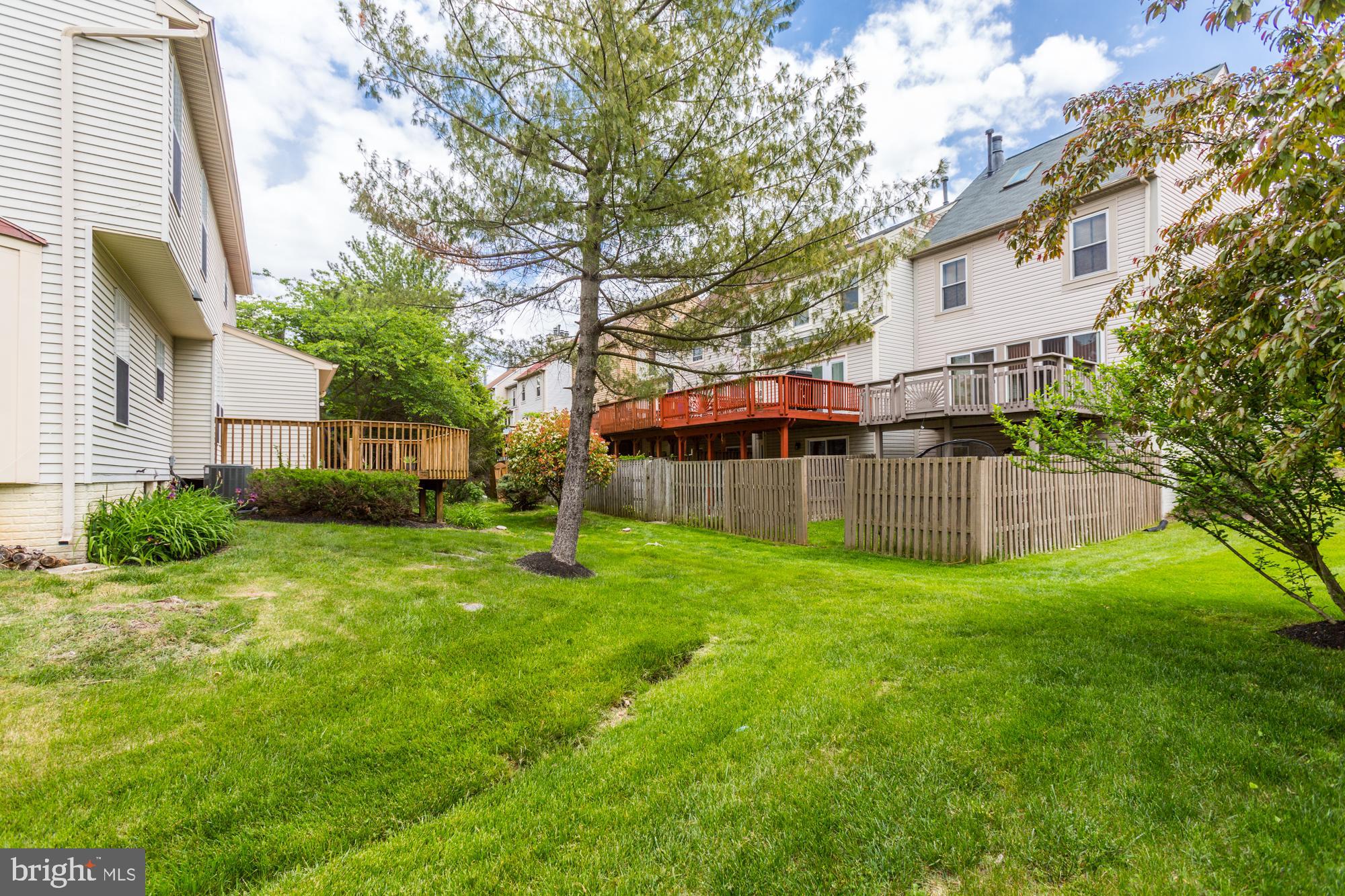 VALLEY STREAM ESTATES - Residential Lease