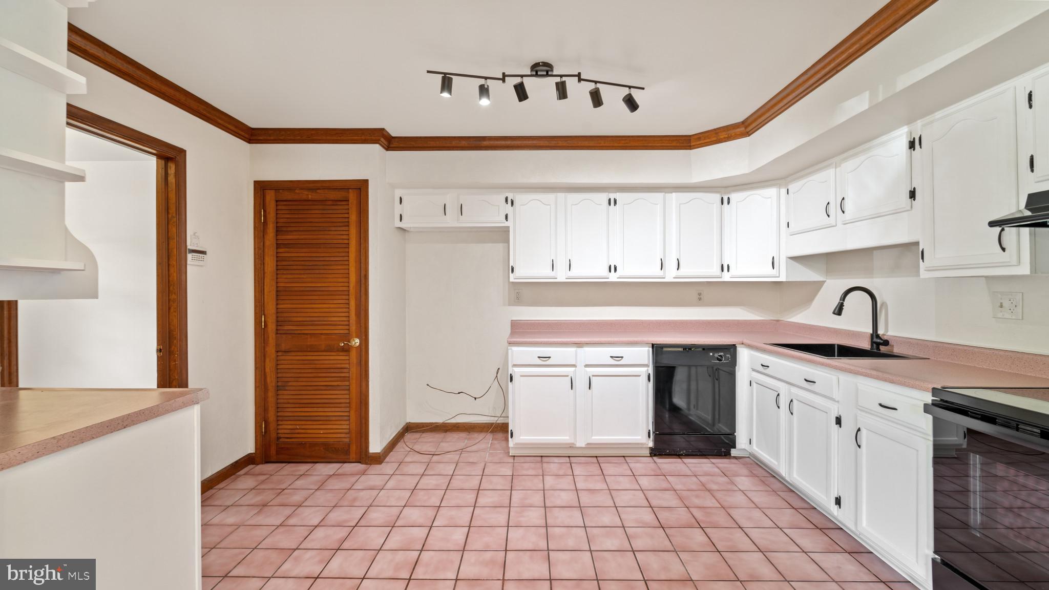 HICKORY RIDGE - Residential