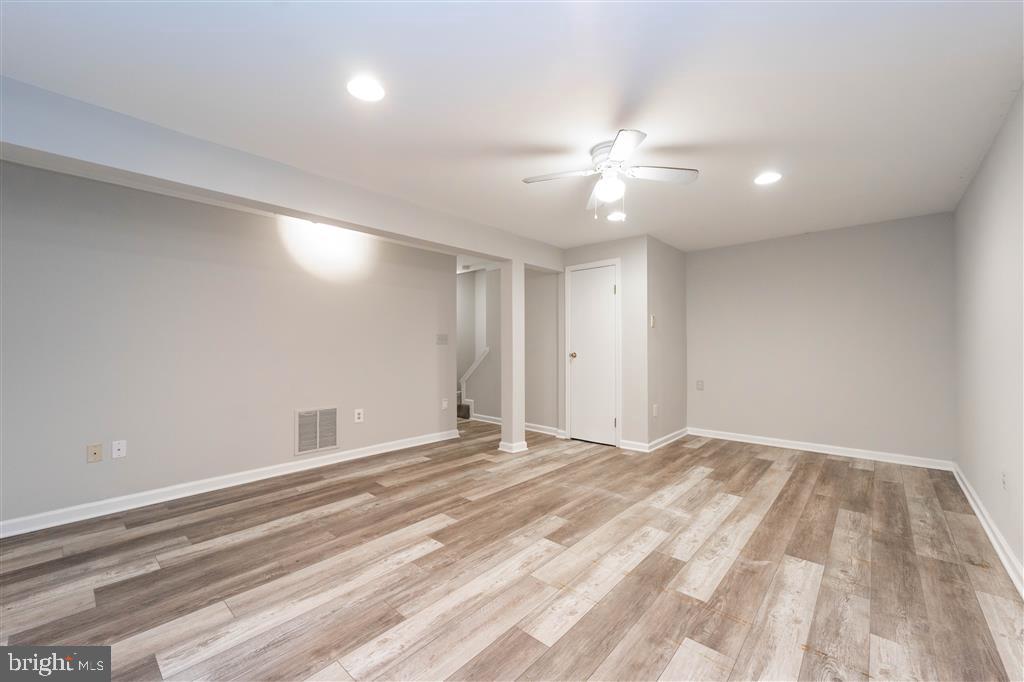 RIDGEDALE MEWS - Residential Lease