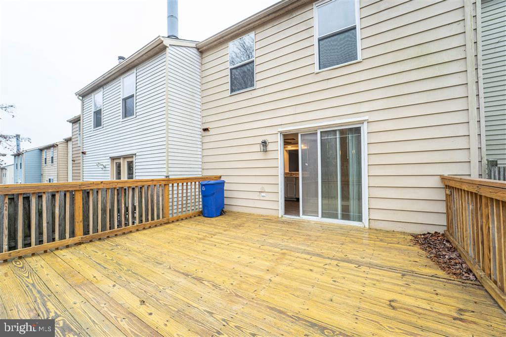 RIDGEDALE MEWS - Residential Lease