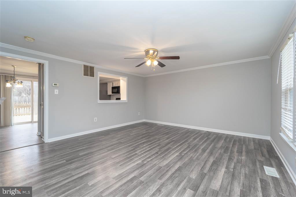 RIDGEDALE MEWS - Residential Lease