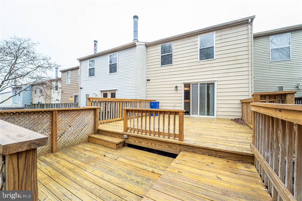 RIDGEDALE MEWS - Residential Lease