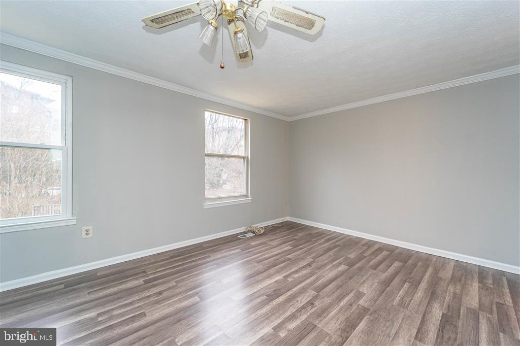 RIDGEDALE MEWS - Residential Lease