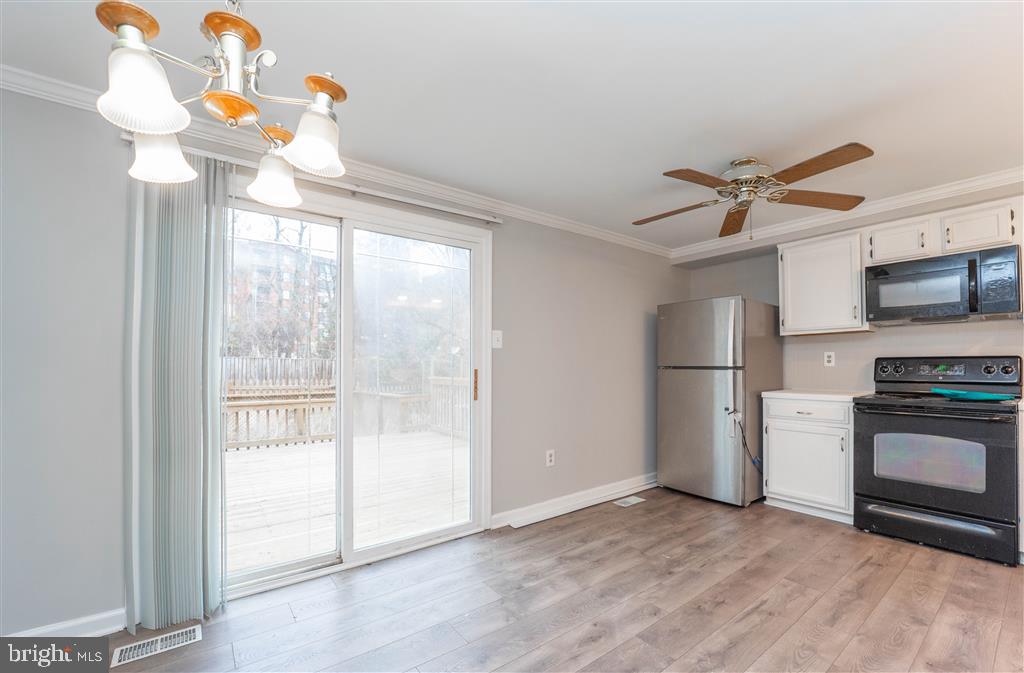 RIDGEDALE MEWS - Residential Lease