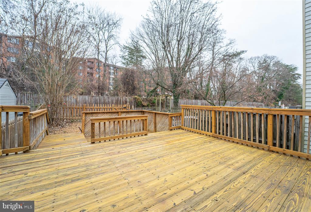 RIDGEDALE MEWS - Residential Lease