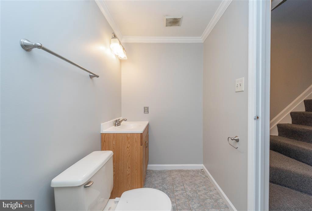 RIDGEDALE MEWS - Residential Lease