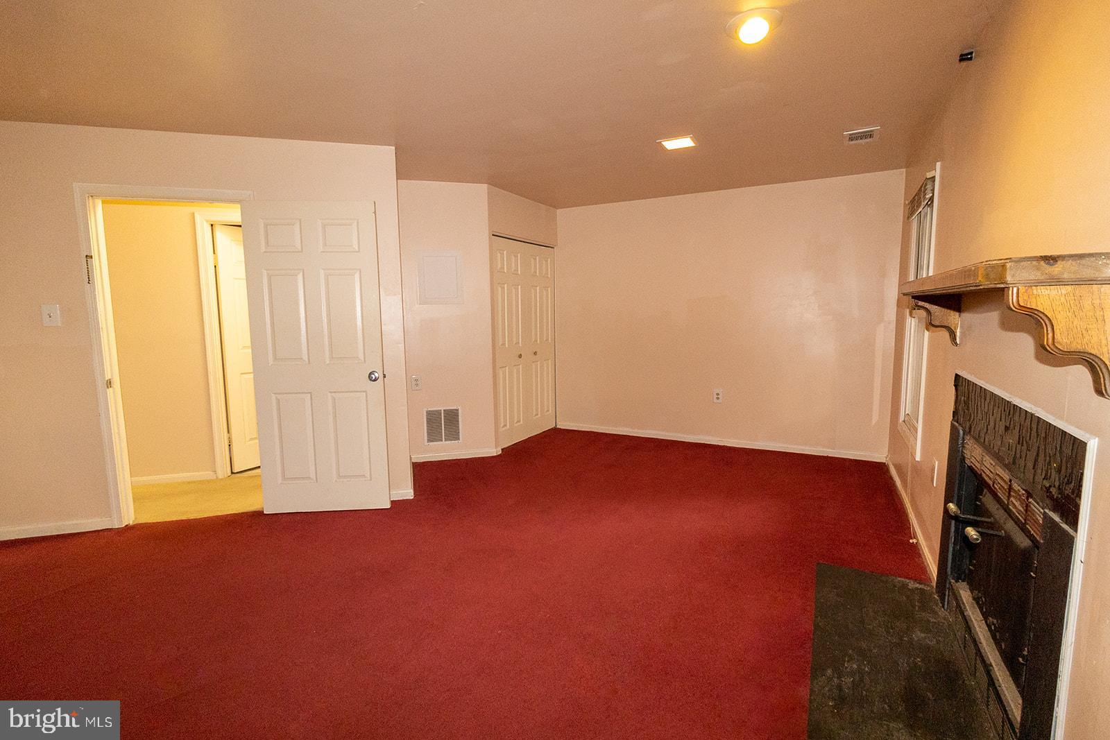 BALLSFORD - Residential