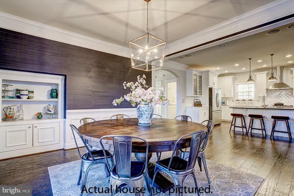 BEVERLY FARMS - Residential