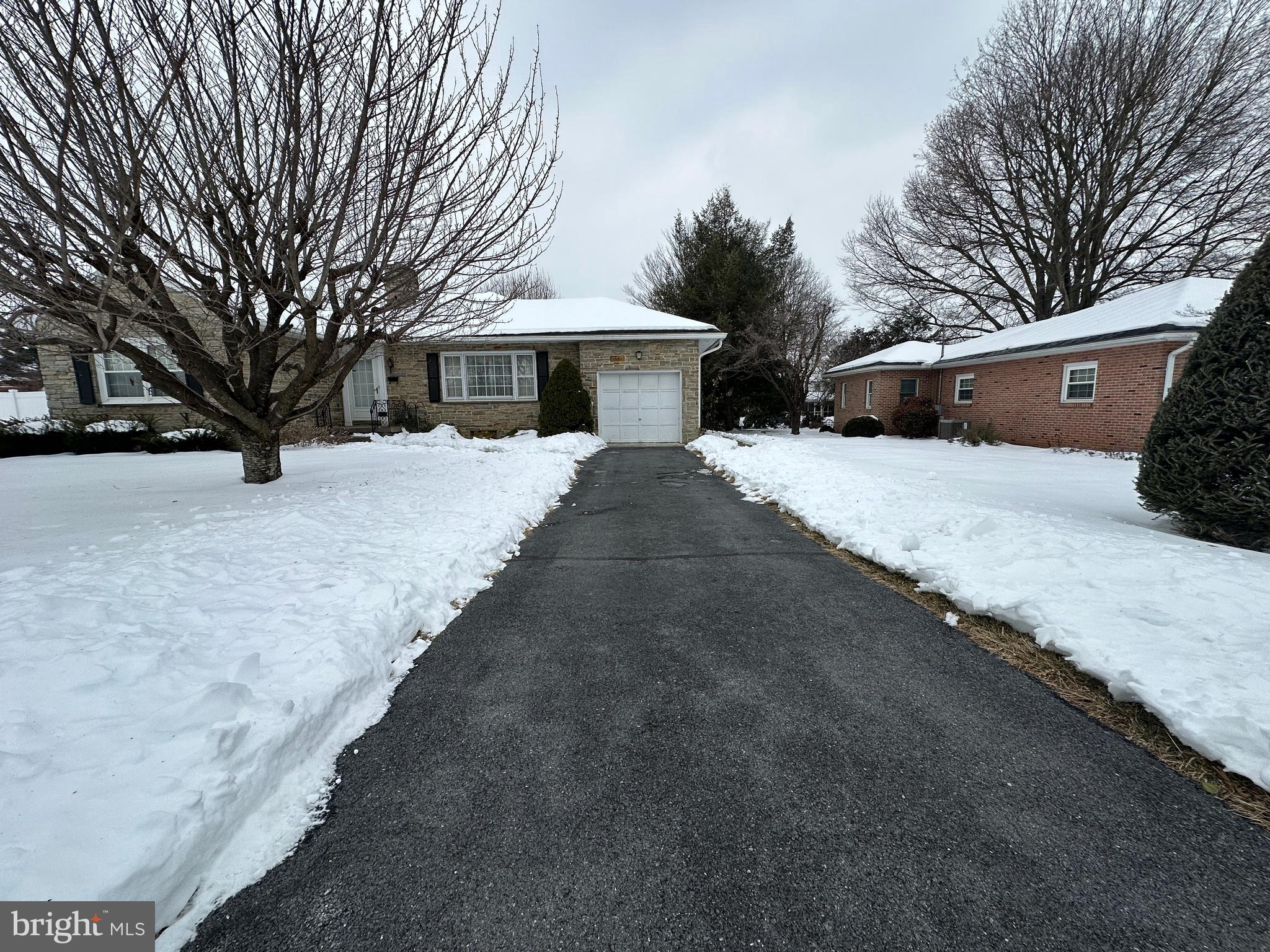 ORCHARD CIRCLE - Residential