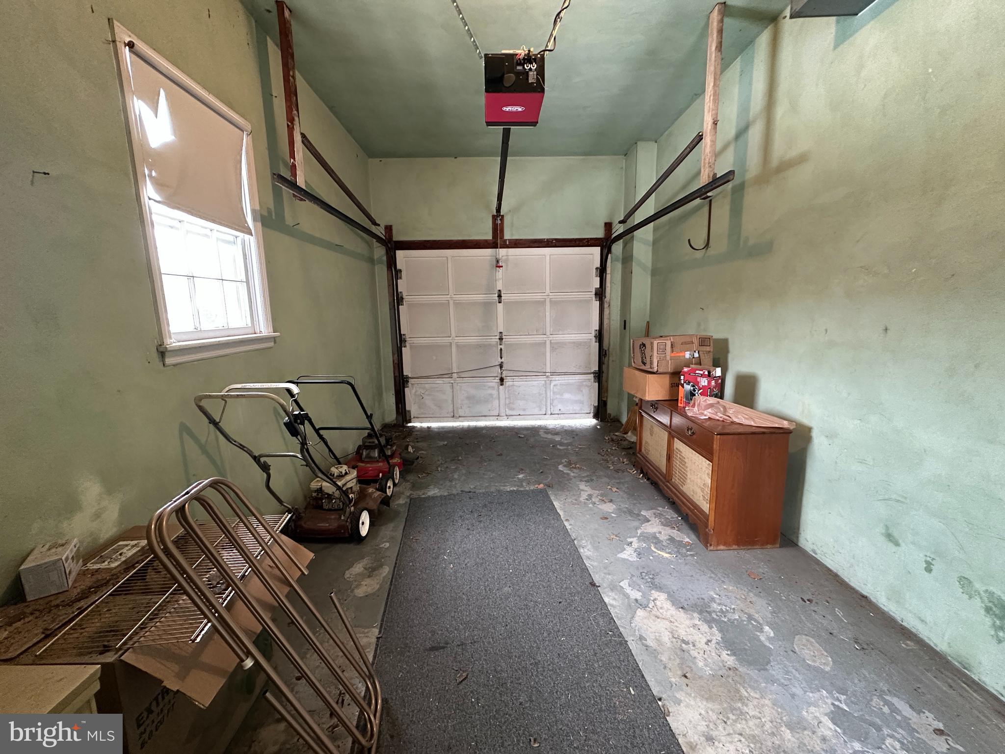 ORCHARD CIRCLE - Residential