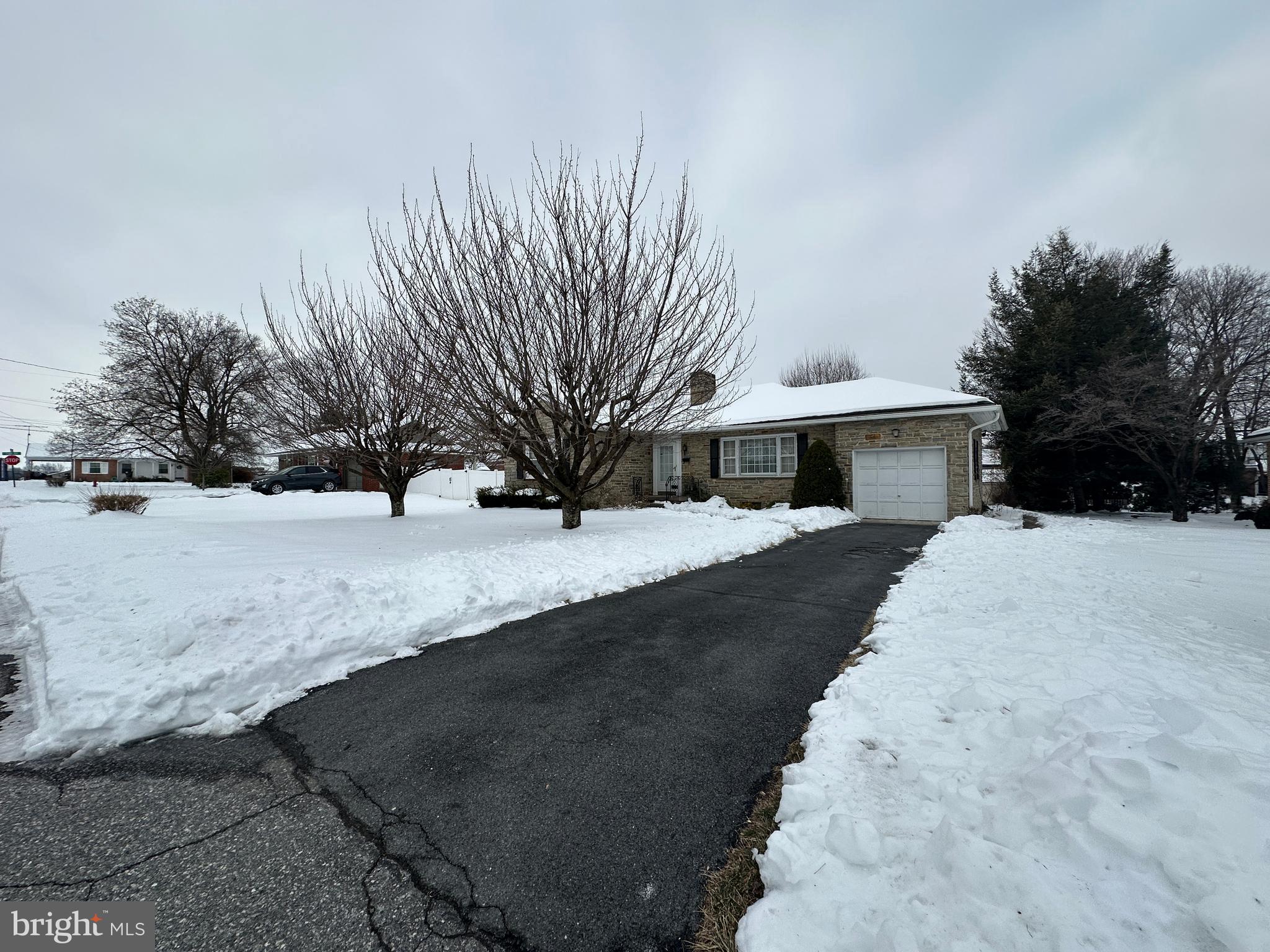 ORCHARD CIRCLE - Residential