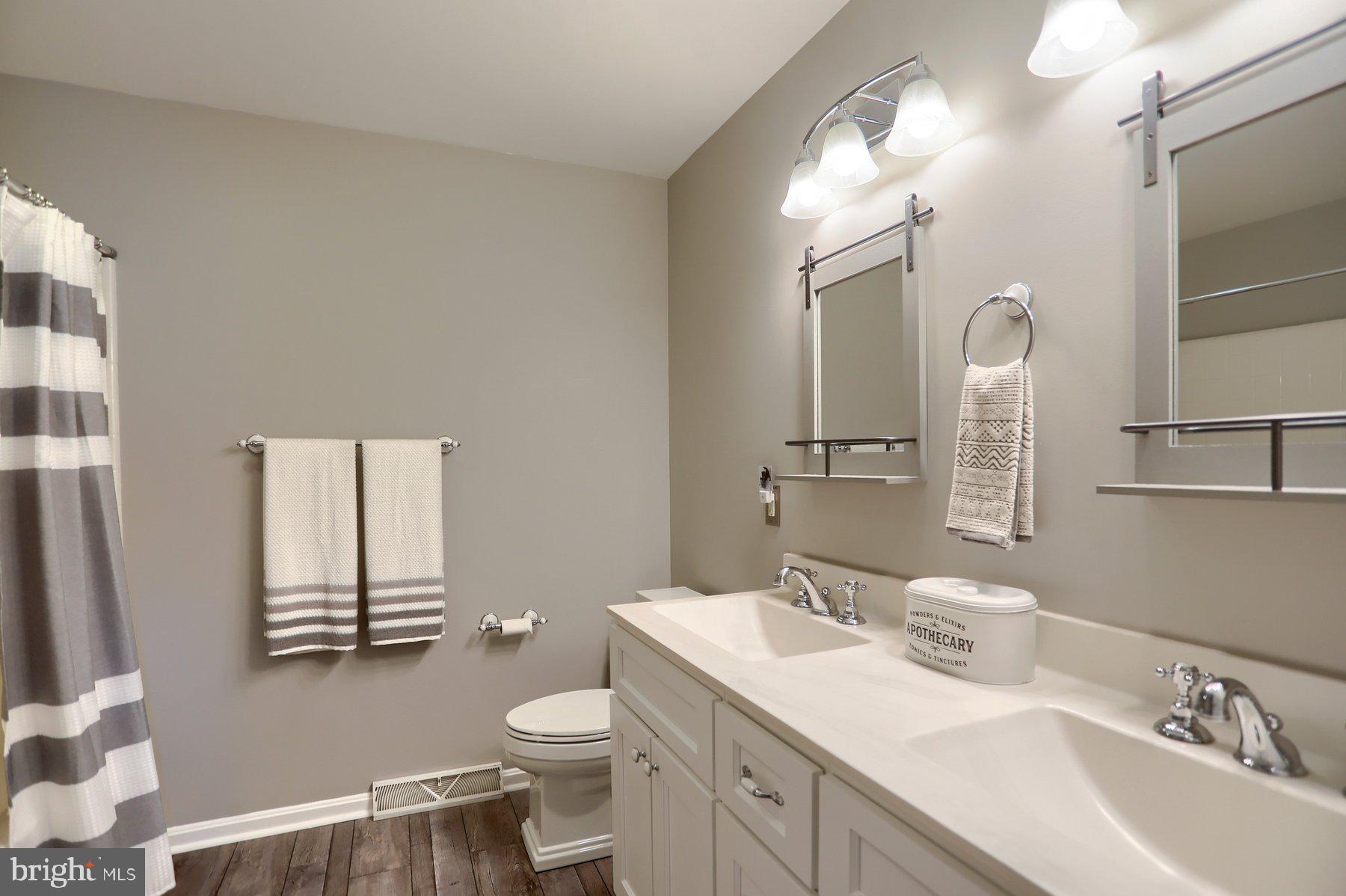 HICKORY RIDGE - Residential