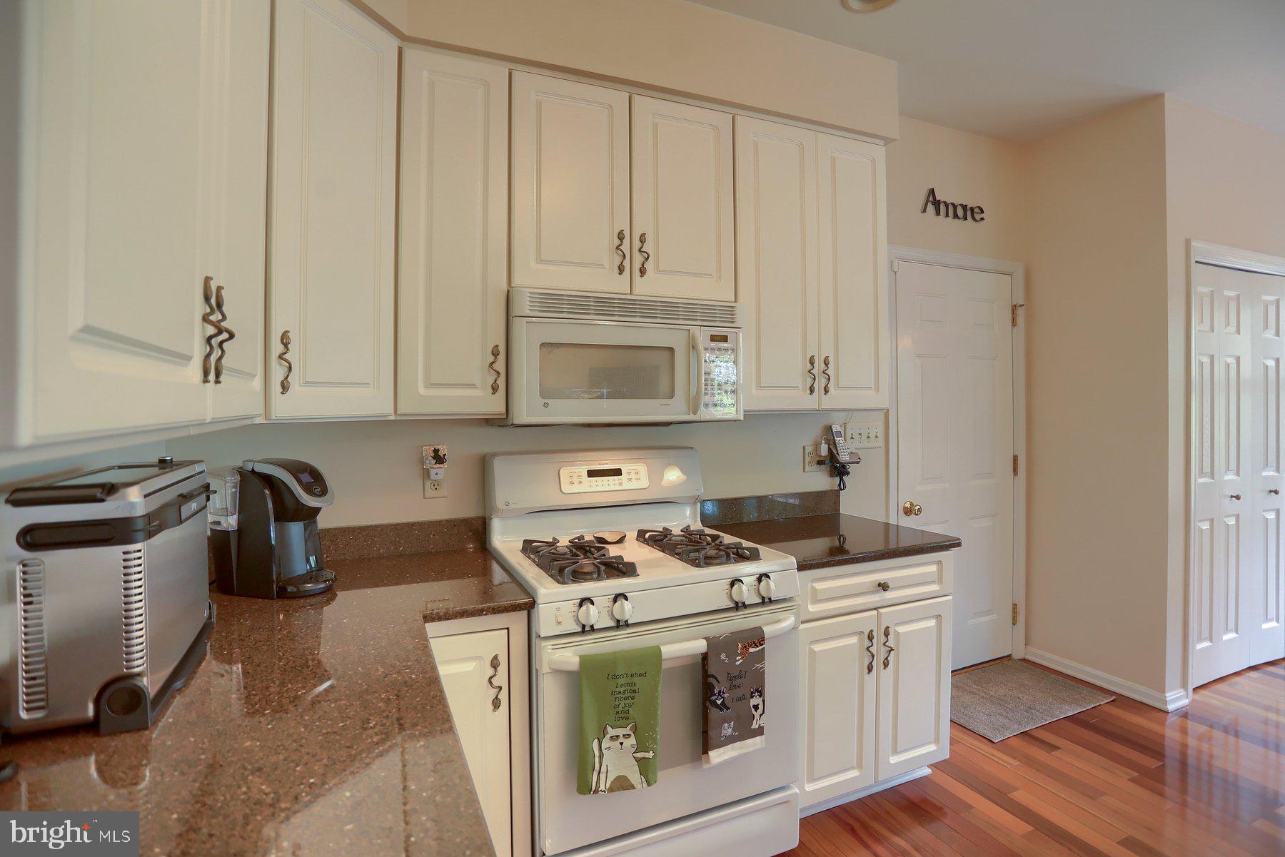 HICKORY RIDGE - Residential