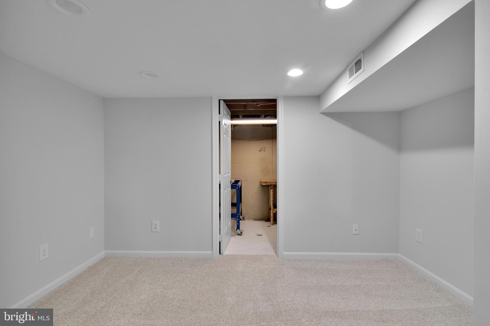 OLD BRIDGE ESTATES - Residential