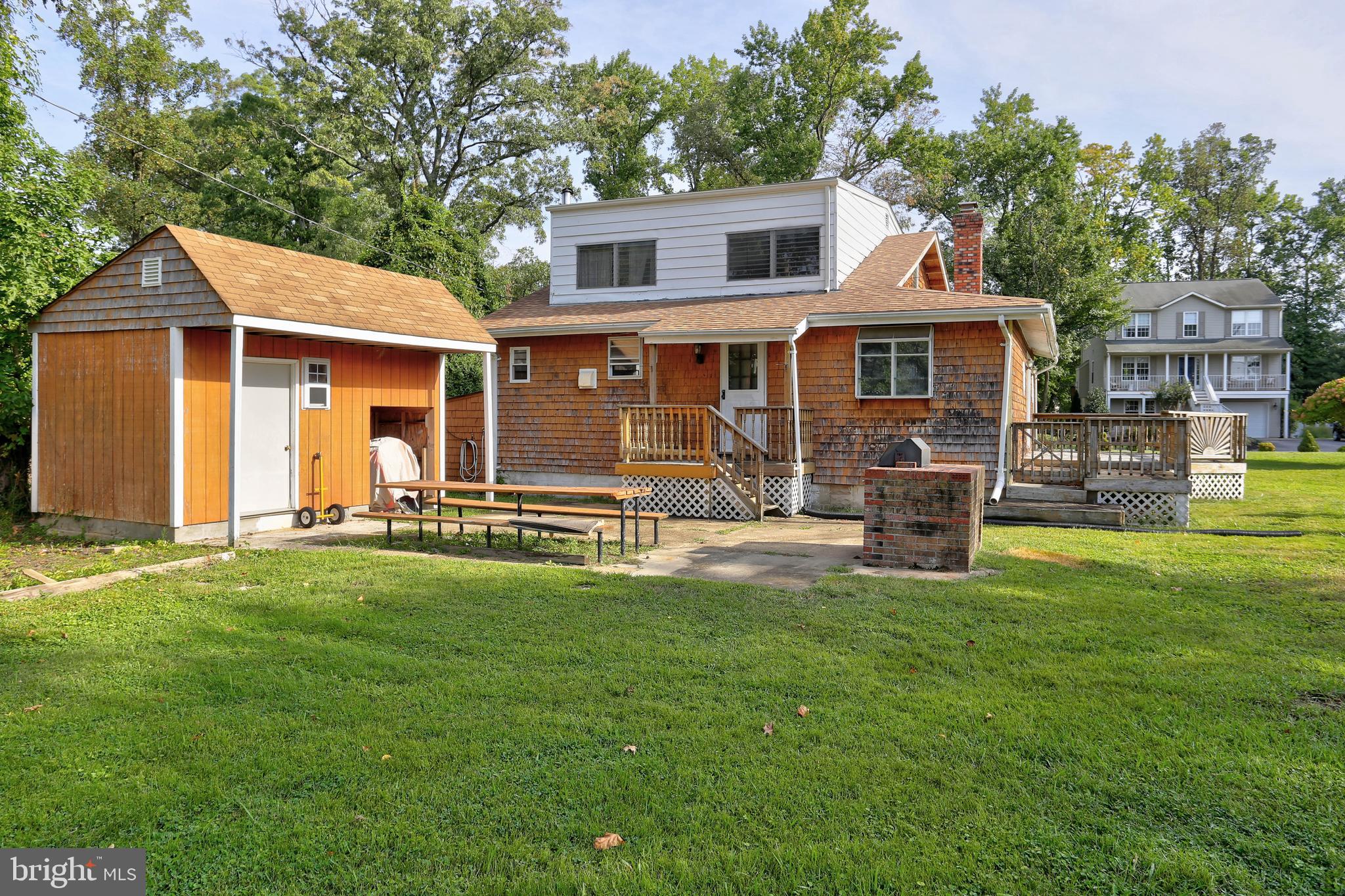 LONG POINT ON THE MAGOTHY - Residential