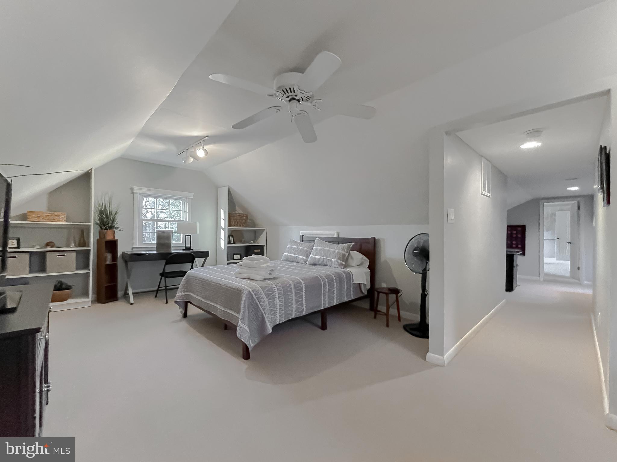 SOCIETY HILL - Residential