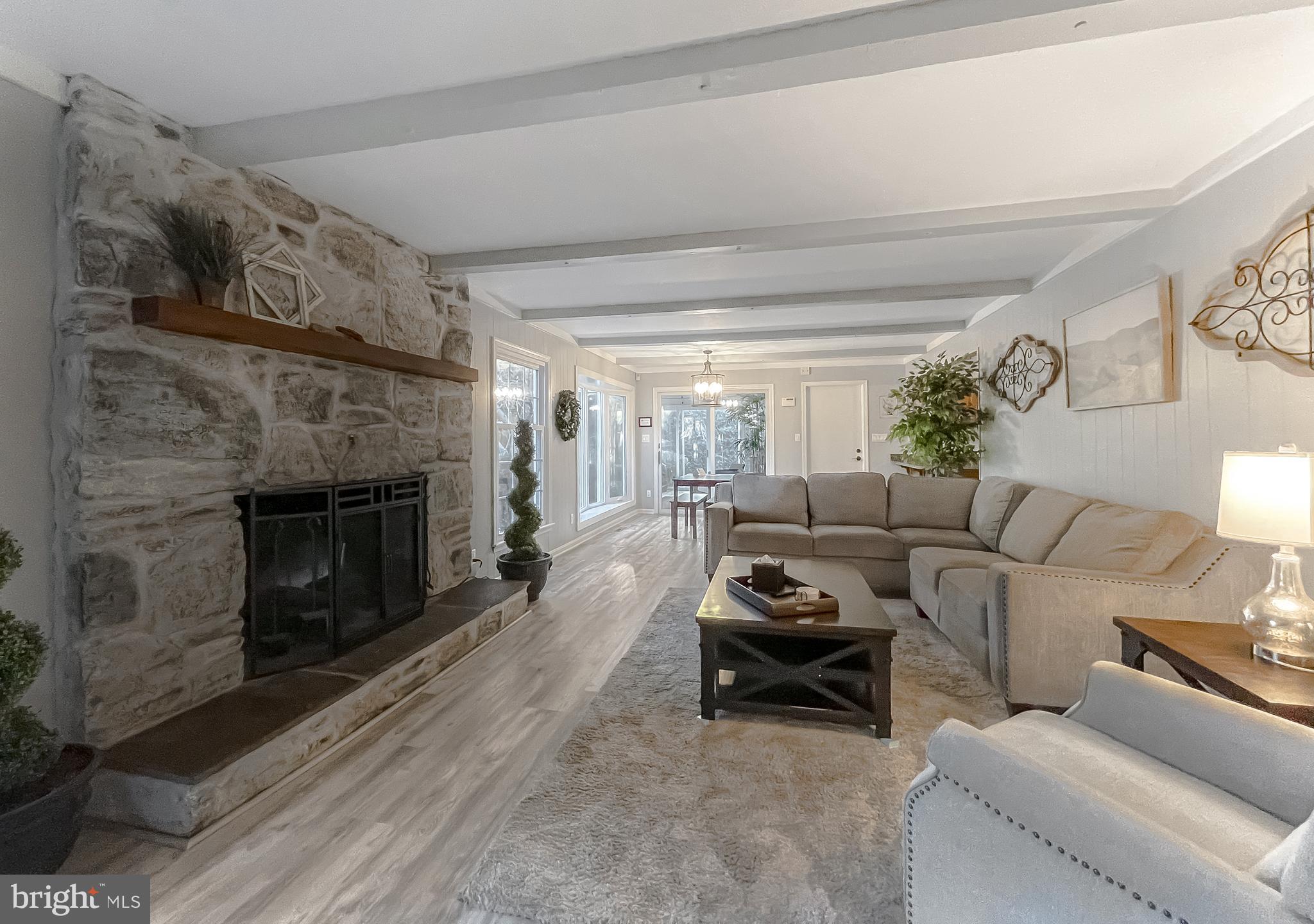 SOCIETY HILL - Residential