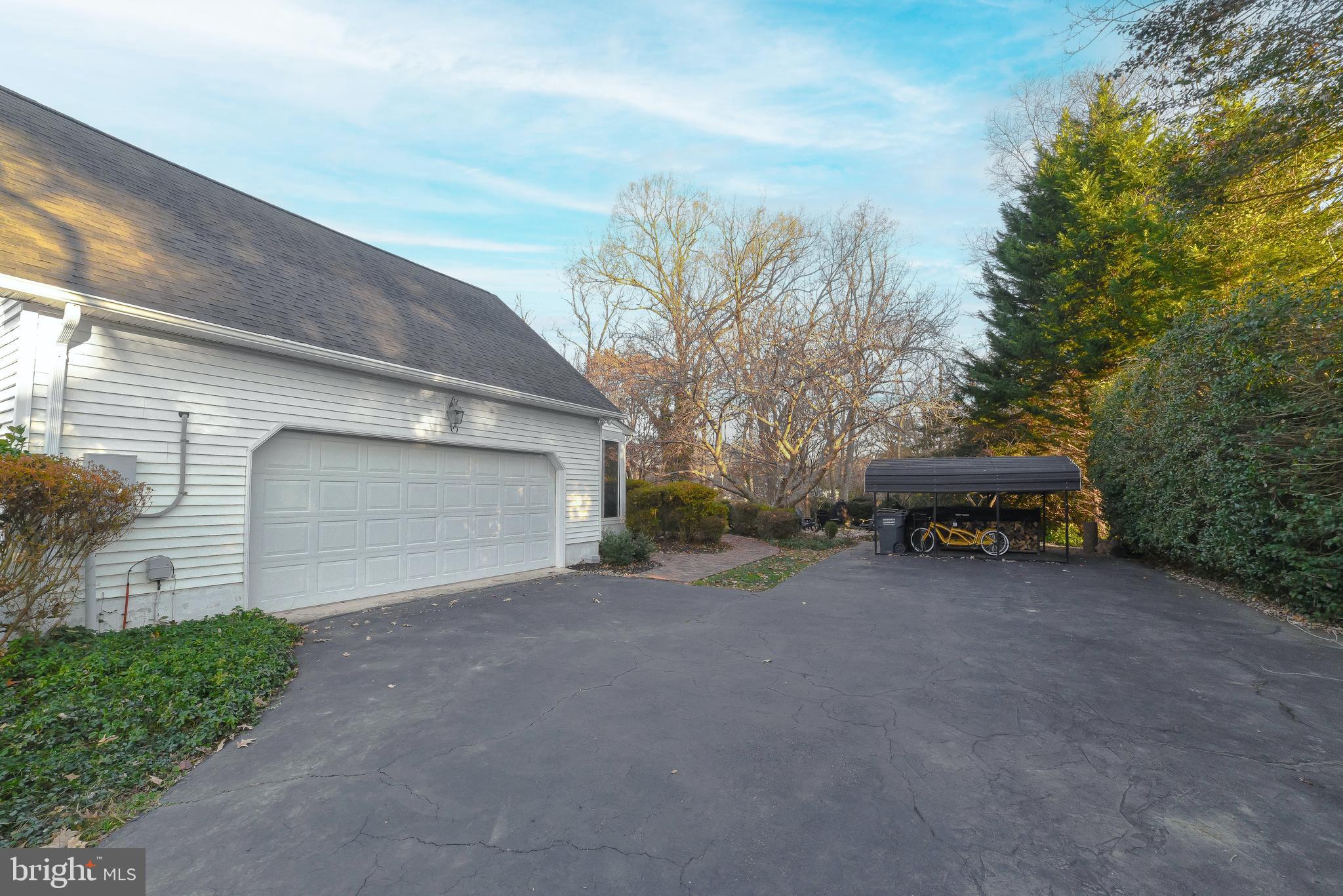 SOCIETY HILL - Residential