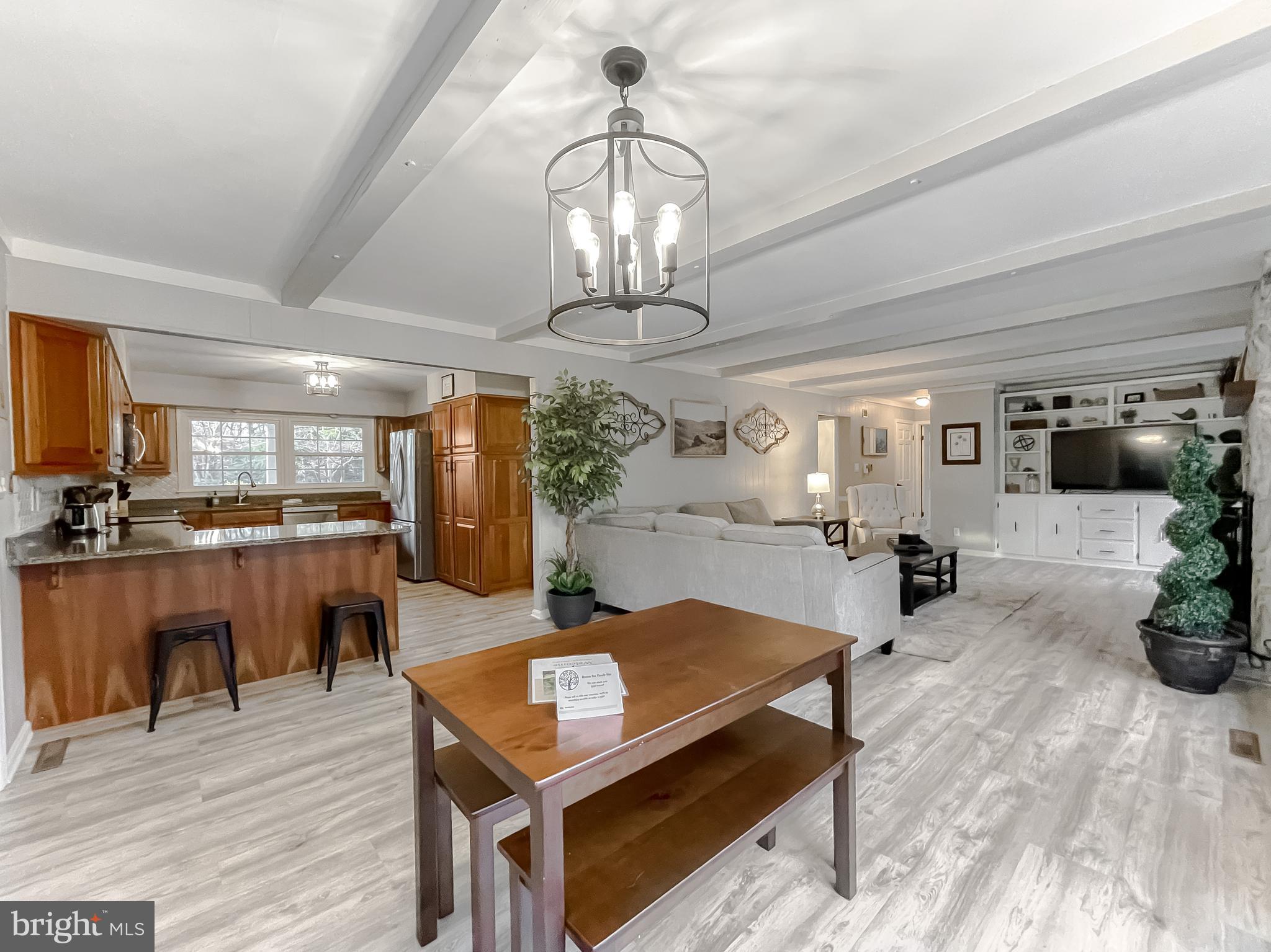 SOCIETY HILL - Residential