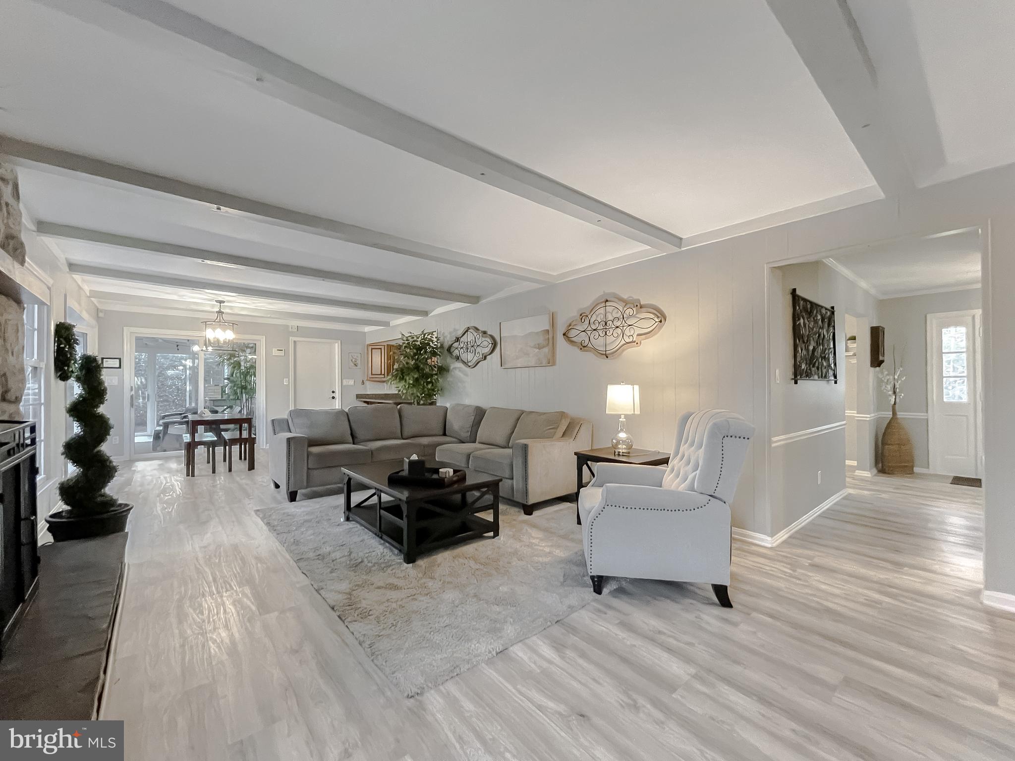 SOCIETY HILL - Residential