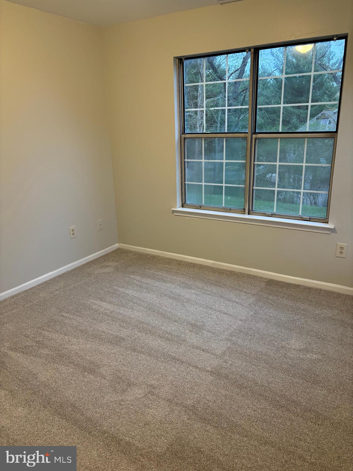 CROWN POINT - Residential Lease