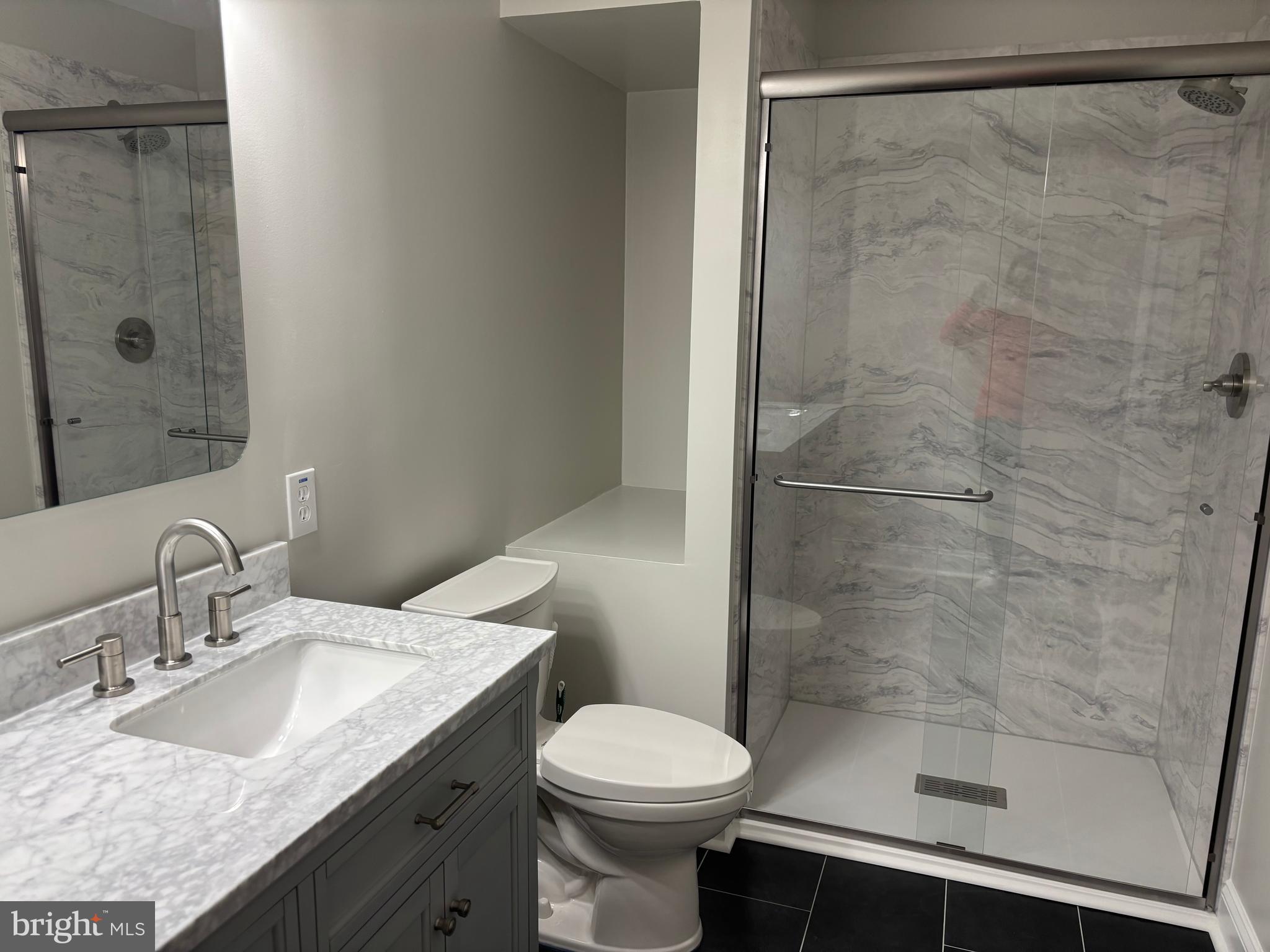 CROWN POINT - Residential Lease