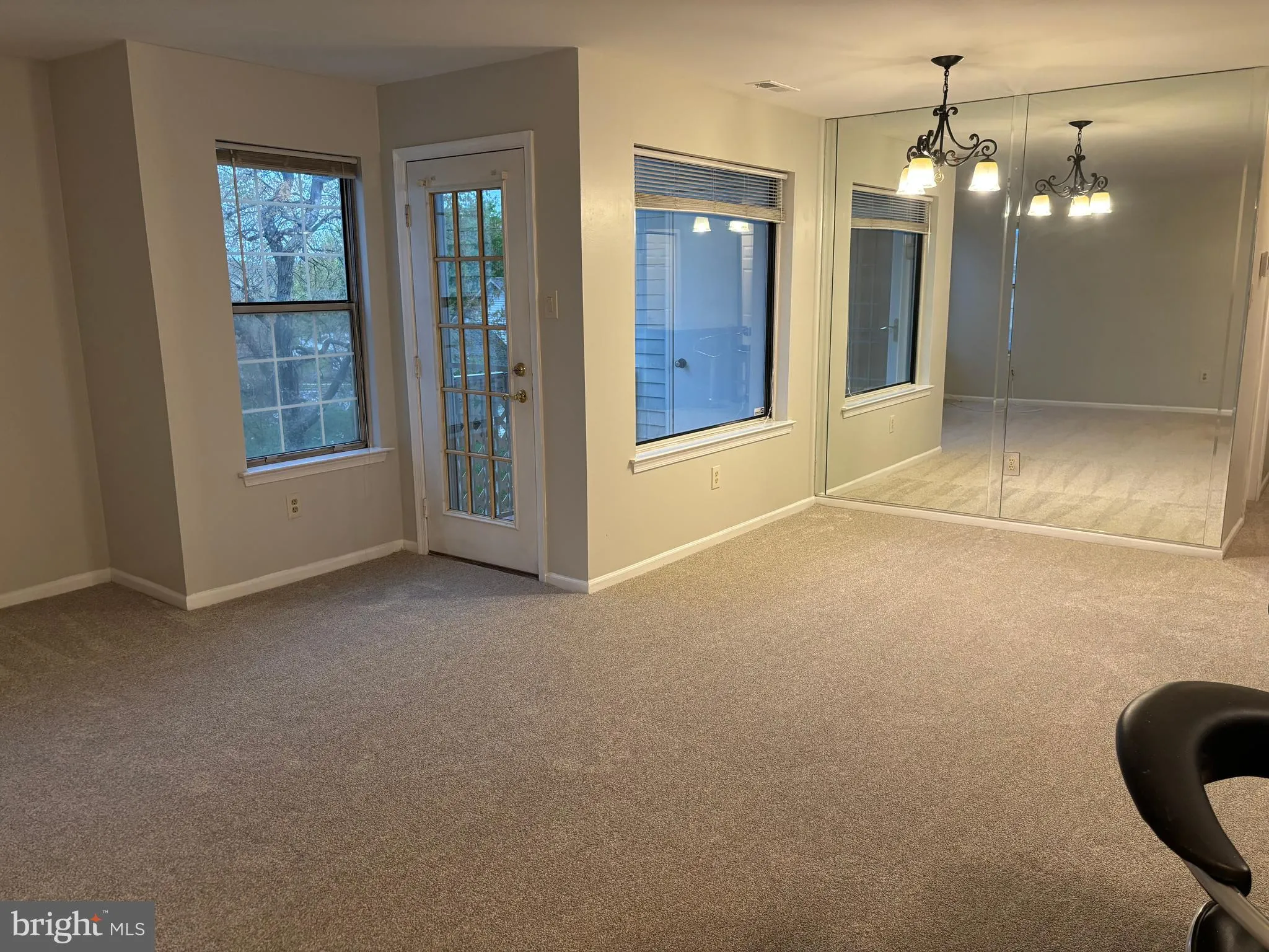 Newtown, Pennsylvania 18940, United States, 2 Bedrooms Bedrooms, ,2 BathroomsBathrooms,Residential,Active,117460