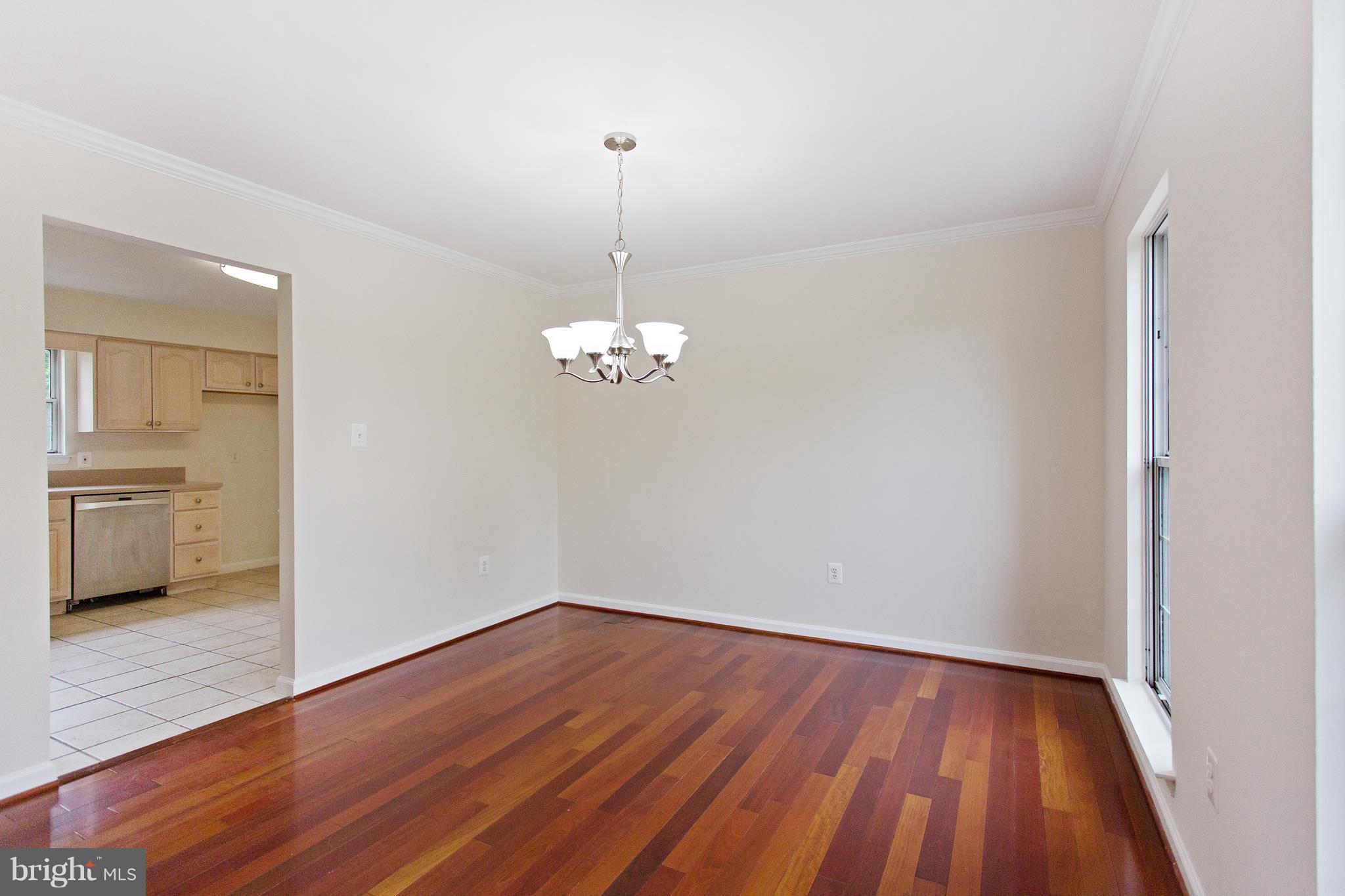 LAKE RIDGE - Residential