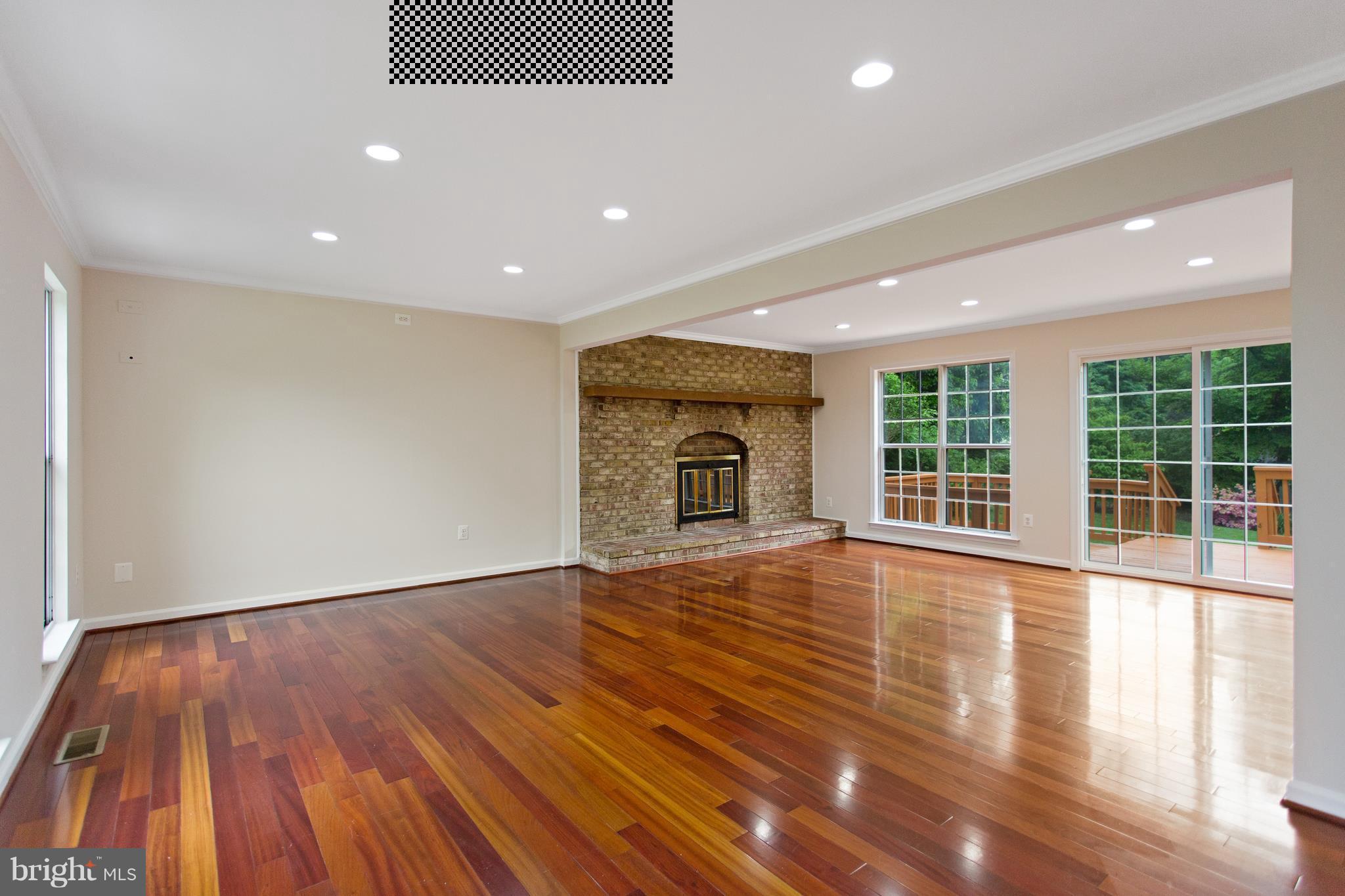 LAKE RIDGE - Residential