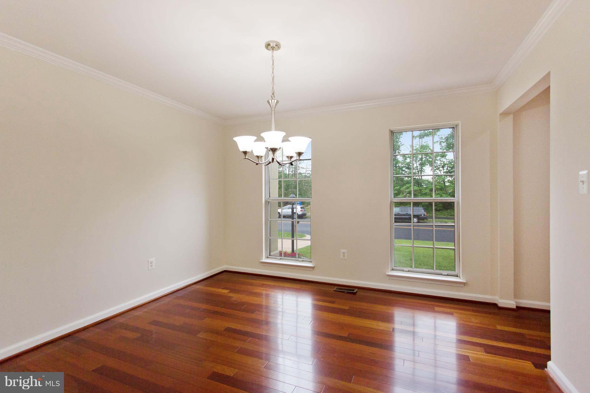 LAKE RIDGE - Residential