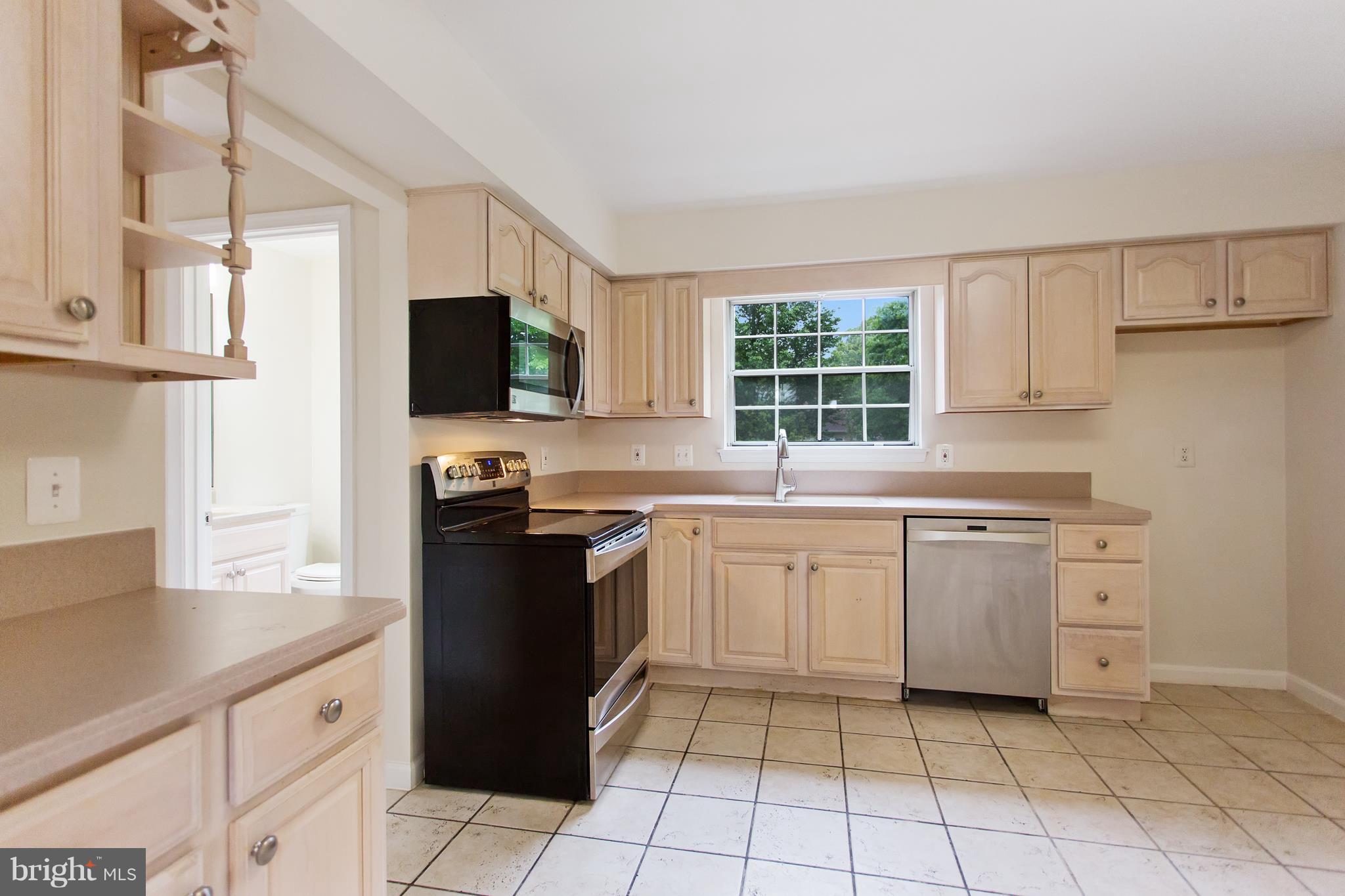 LAKE RIDGE - Residential