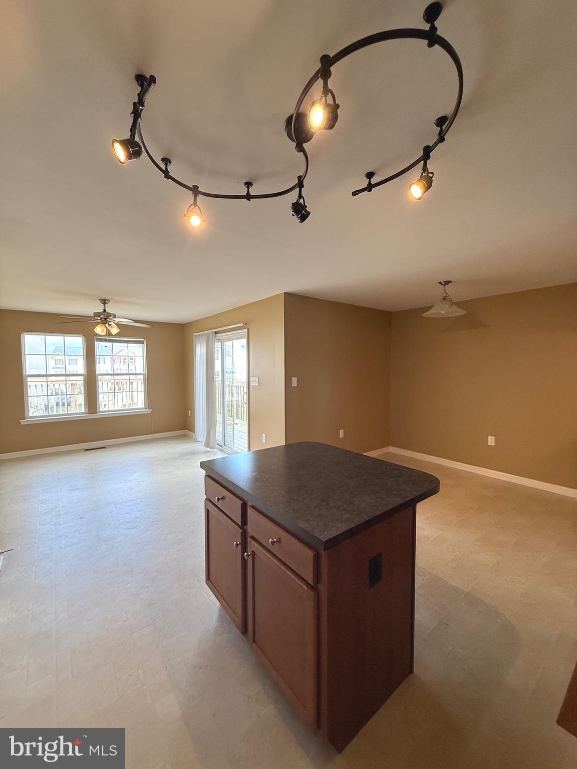 MANOR PARK - Residential Lease