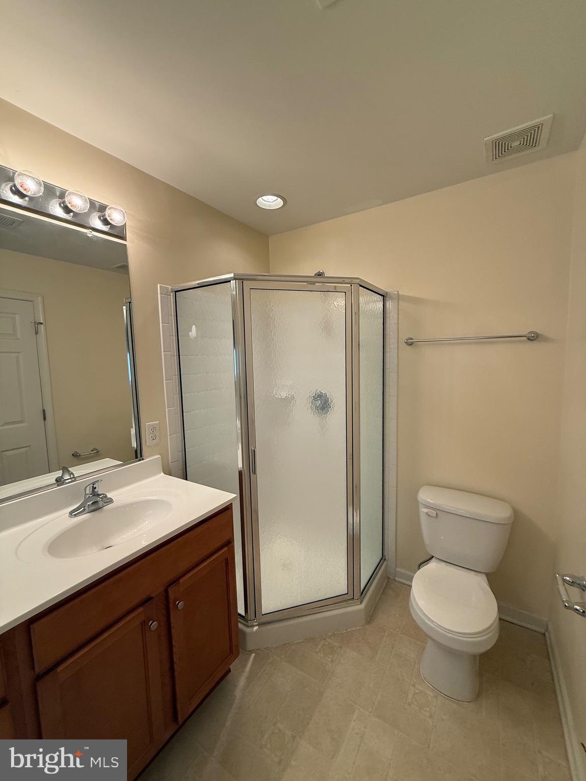 MANOR PARK - Residential Lease