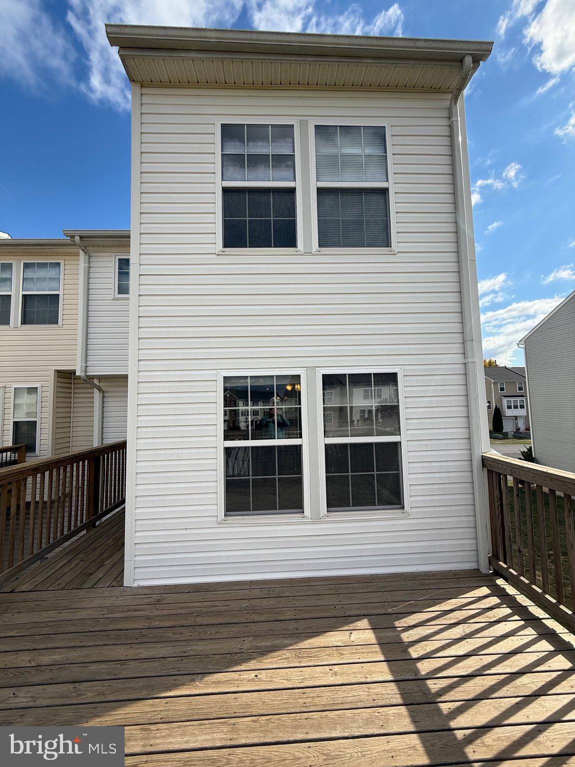 MANOR PARK - Residential Lease