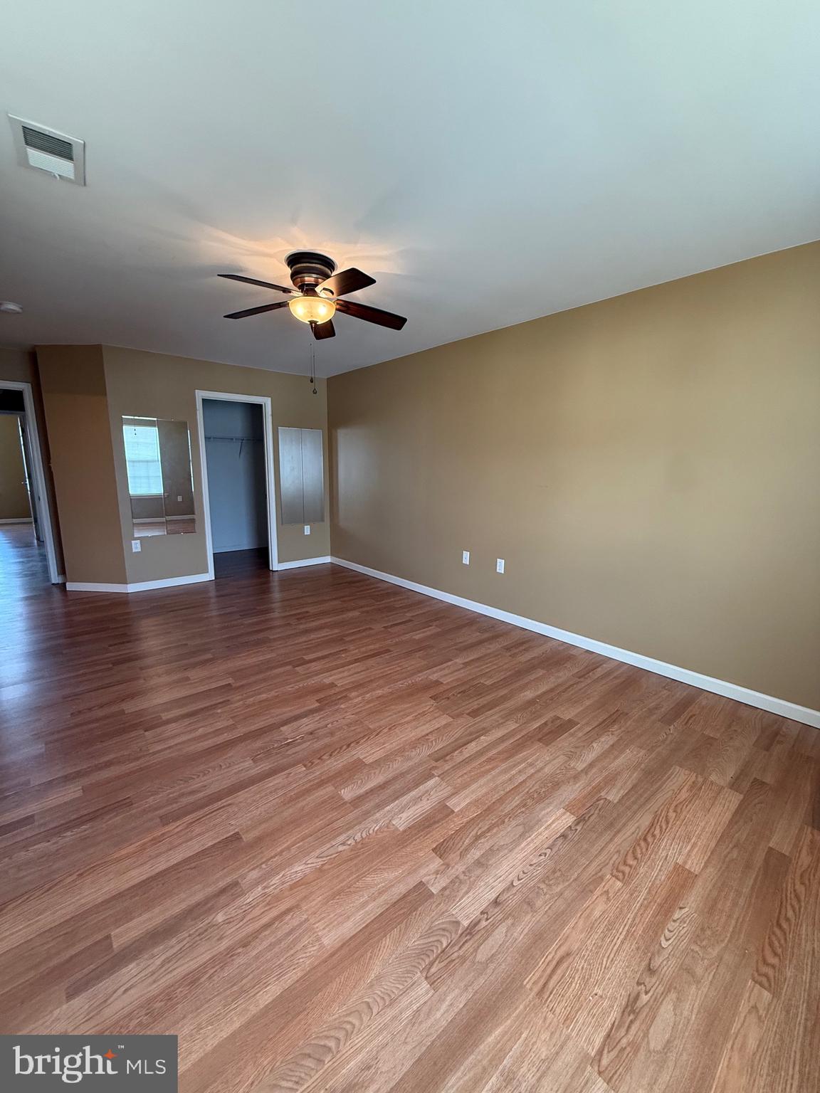 MANOR PARK - Residential Lease