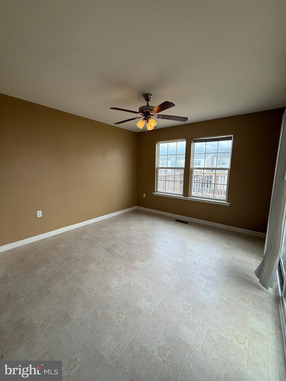 MANOR PARK - Residential Lease