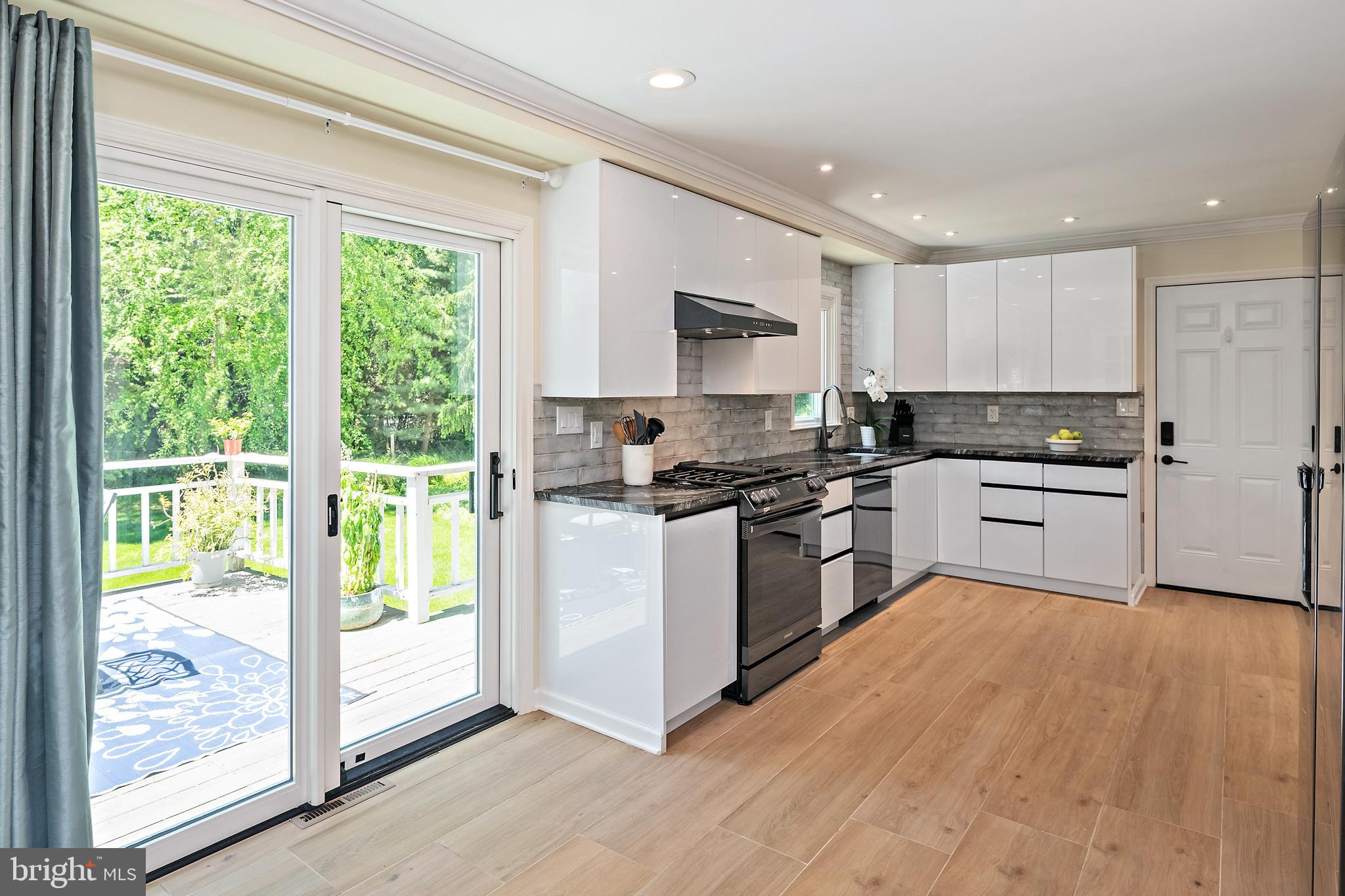 ANCHORAGE - Residential