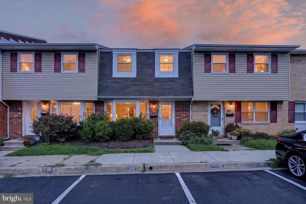 Photo of 74 Heritage Court, ANNAPOLIS, MD 21401 (MLS # MDAA2154170)