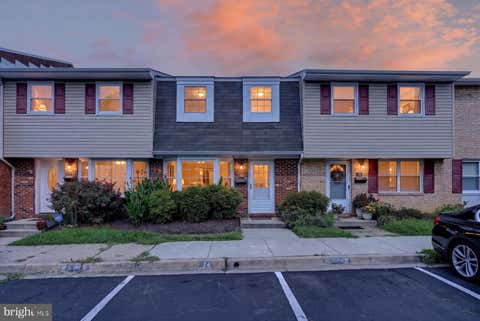 Condo For Sale - 74 Heritage Court<br/> Anne Arundel County, ANNAPOLIS, MD 21401