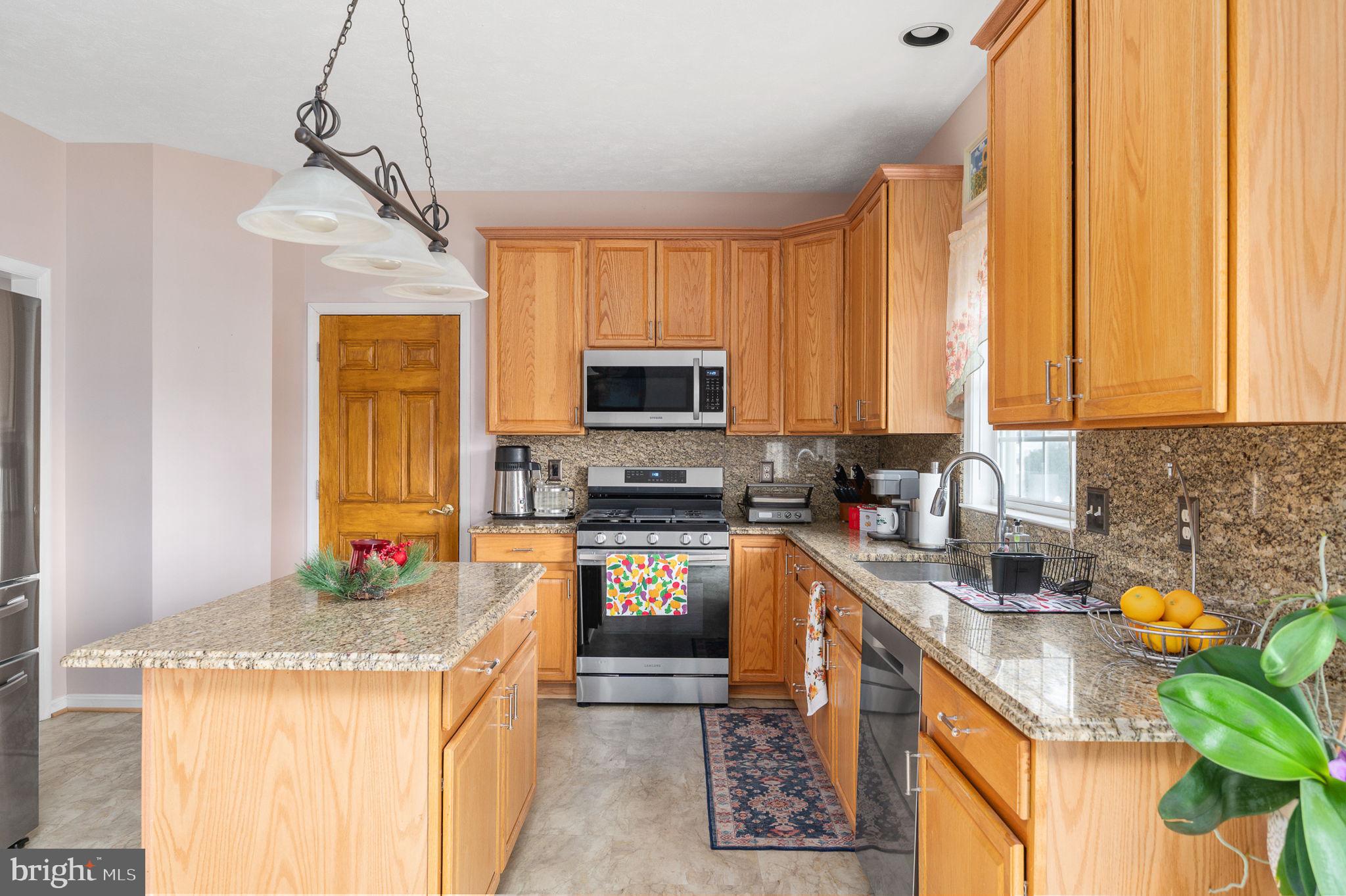 ROYAL OAKS - Residential