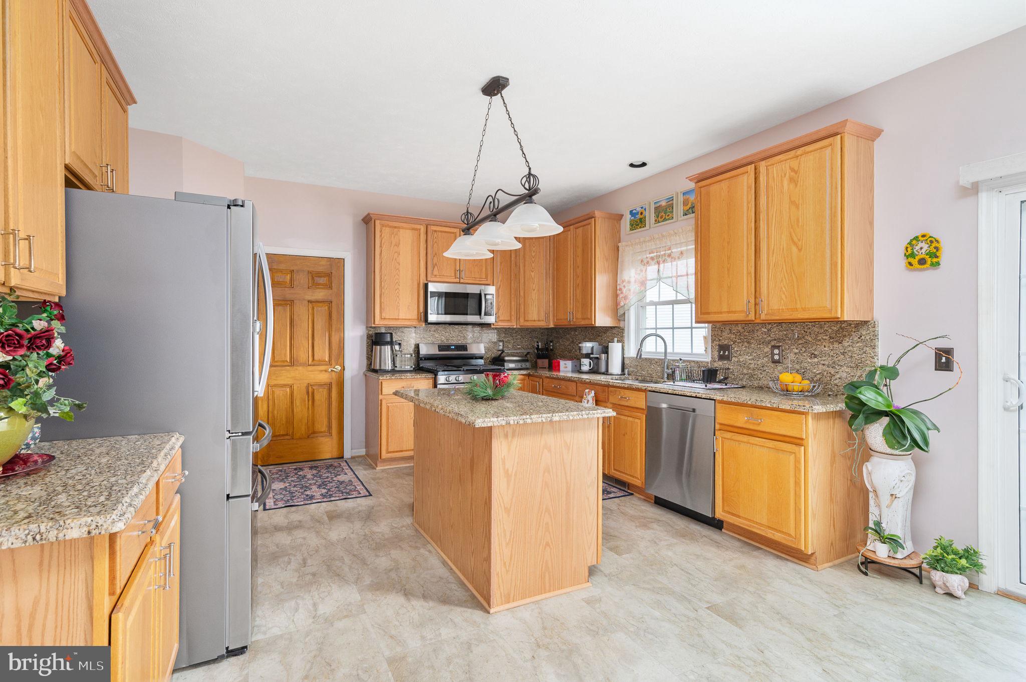 ROYAL OAKS - Residential