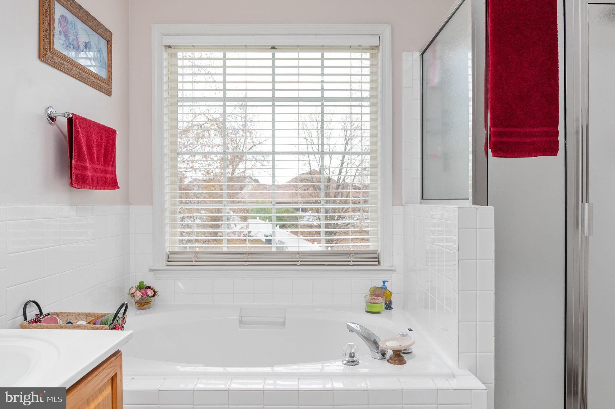 ROYAL OAKS - Residential