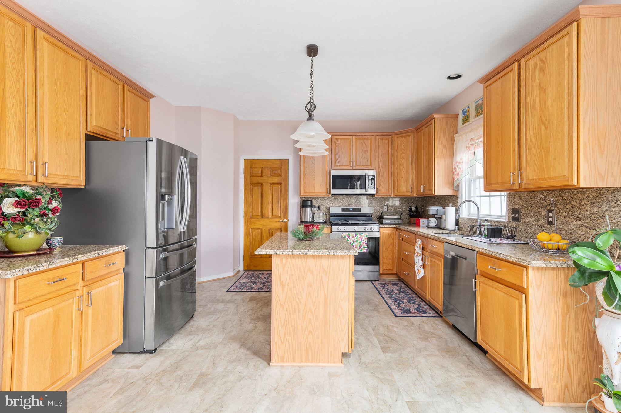 ROYAL OAKS - Residential