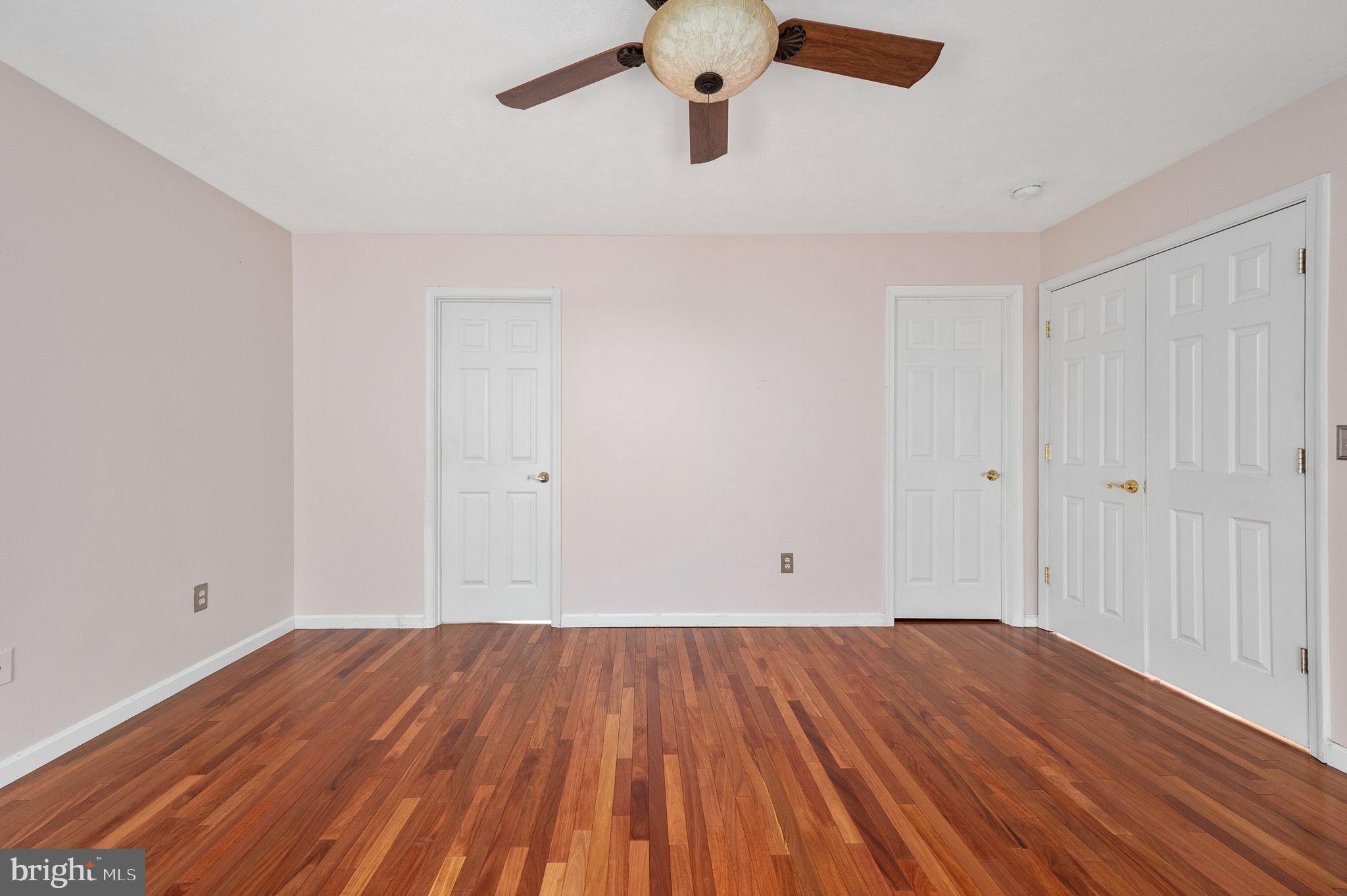 ROYAL OAKS - Residential