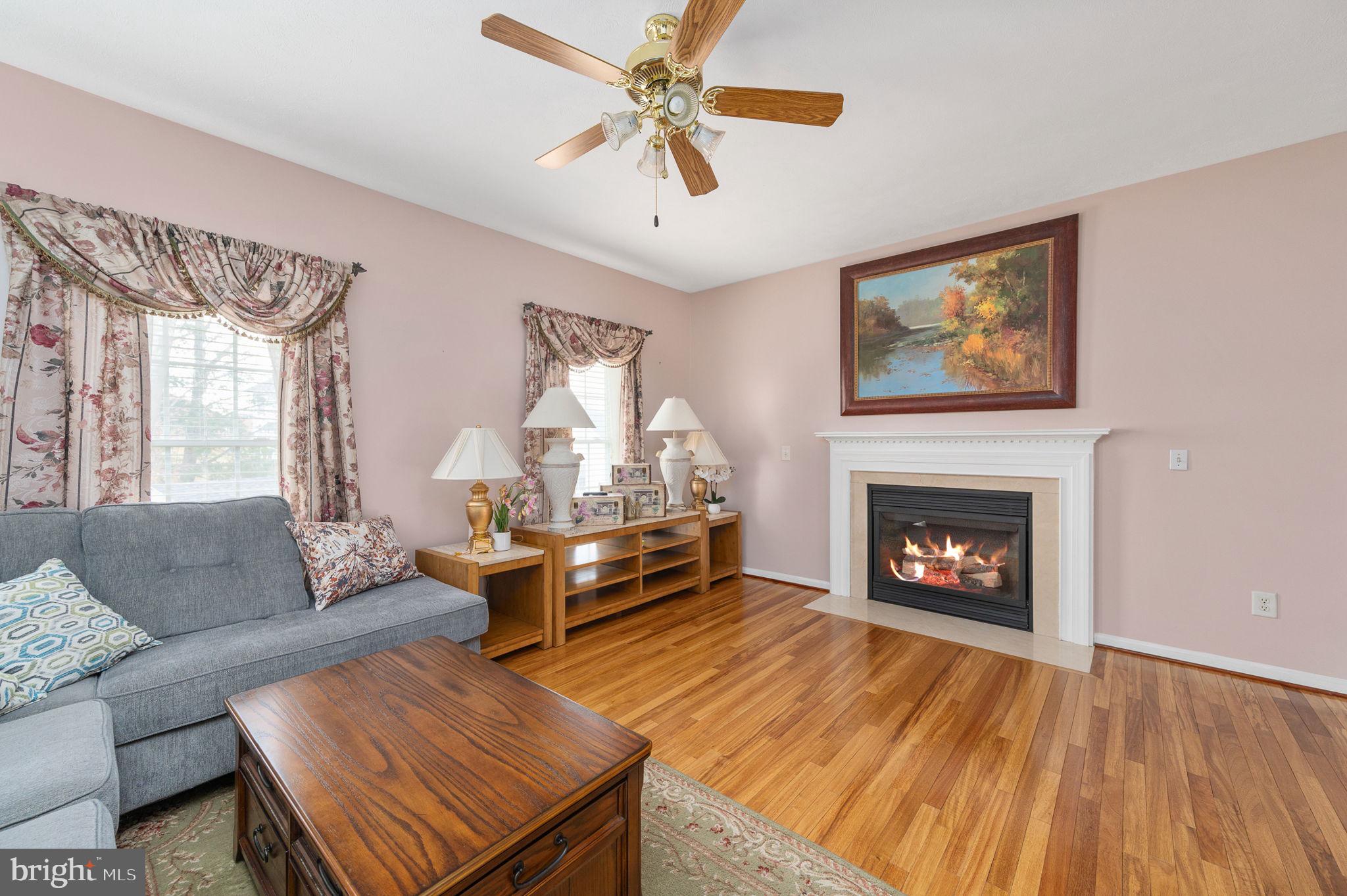 ROYAL OAKS - Residential