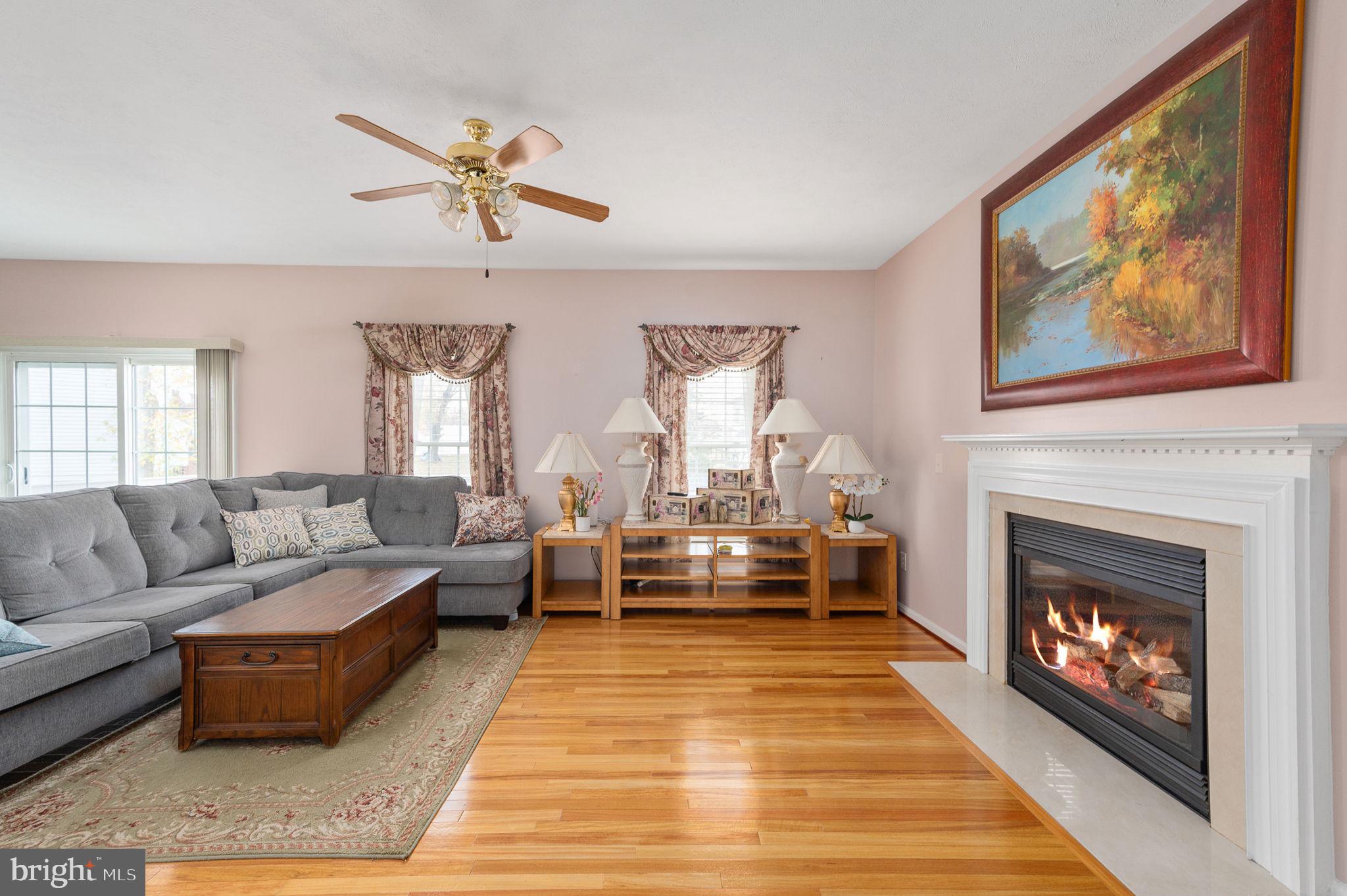 ROYAL OAKS - Residential