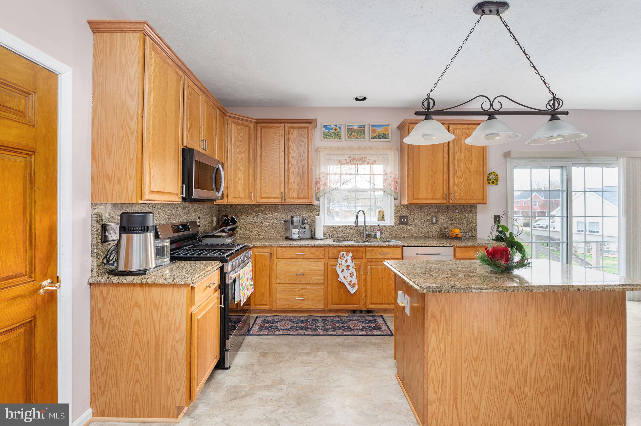 ROYAL OAKS - Residential