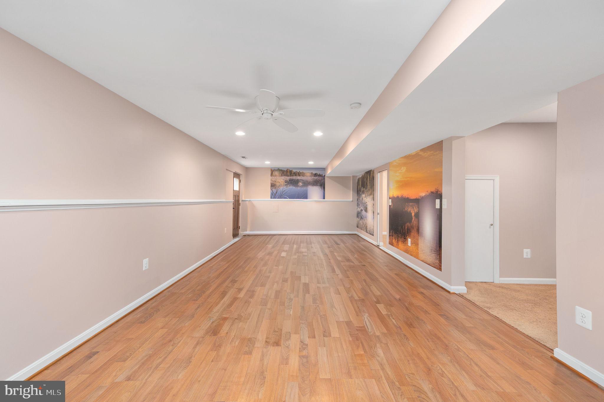 ROYAL OAKS - Residential