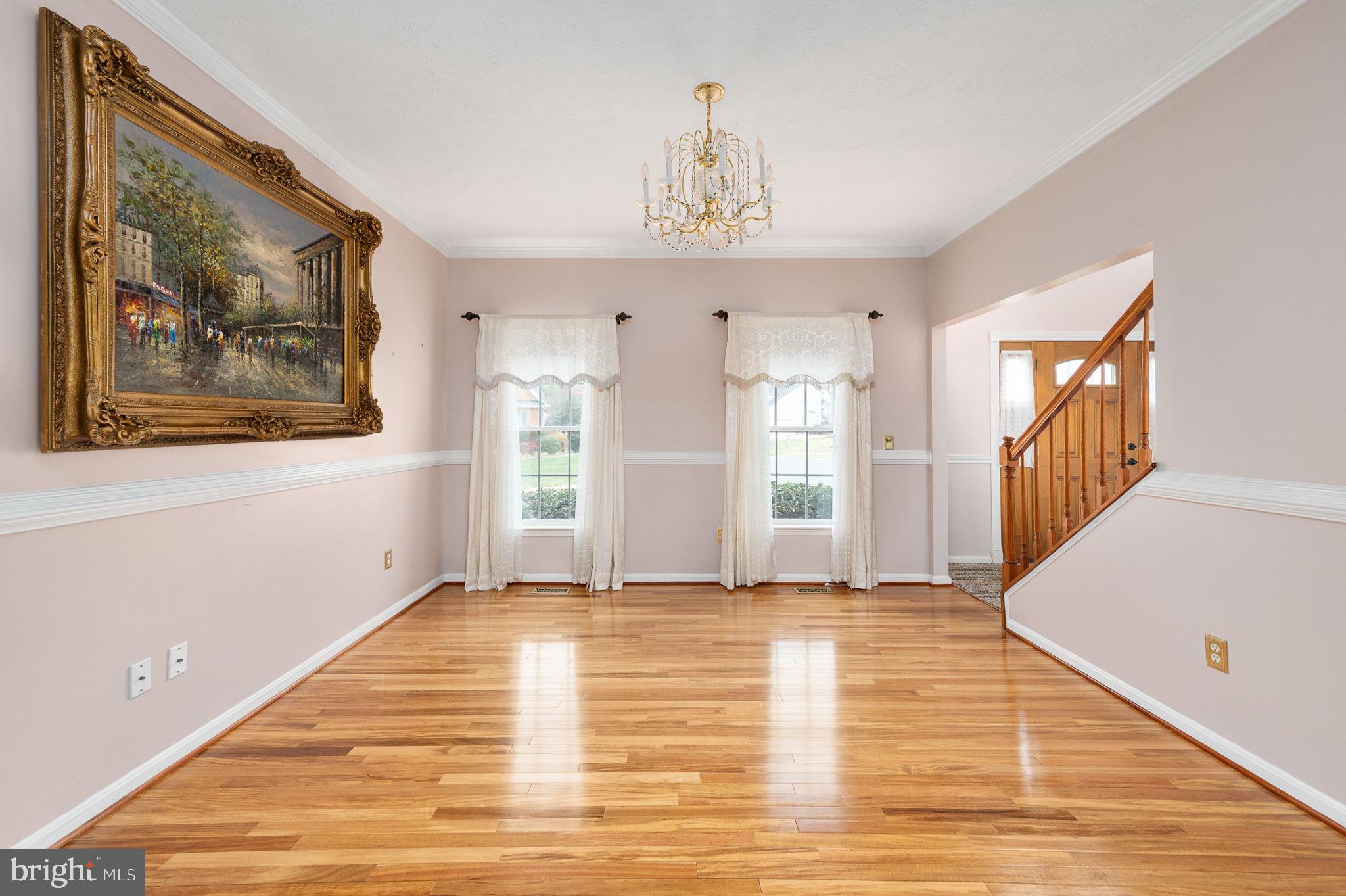 ROYAL OAKS - Residential