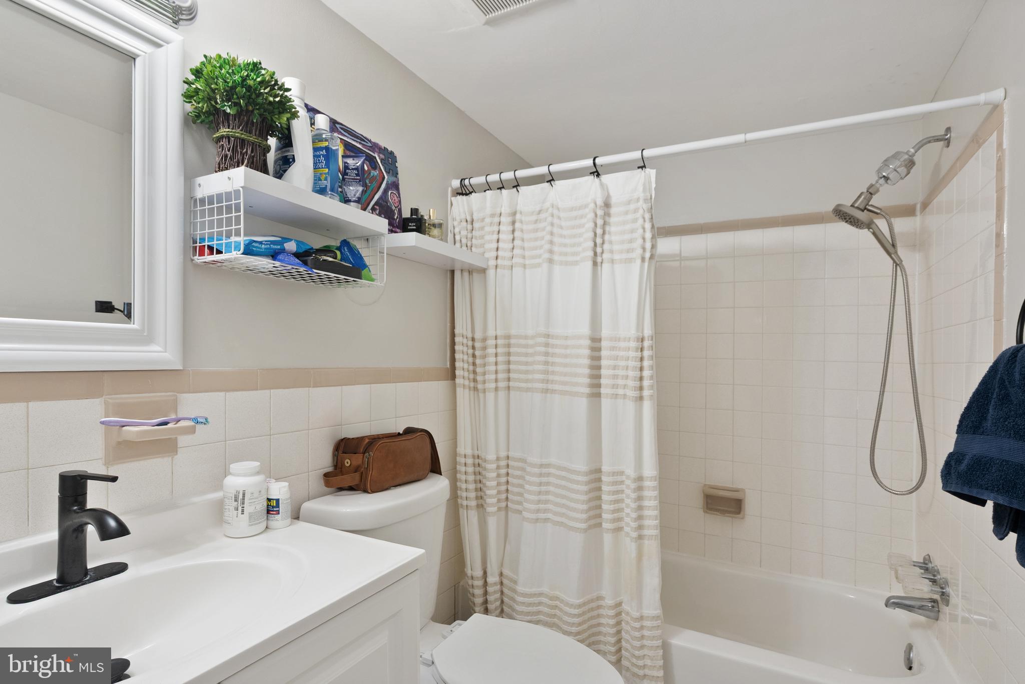 VALLEY PARK CONDOMINIUMS - Residential